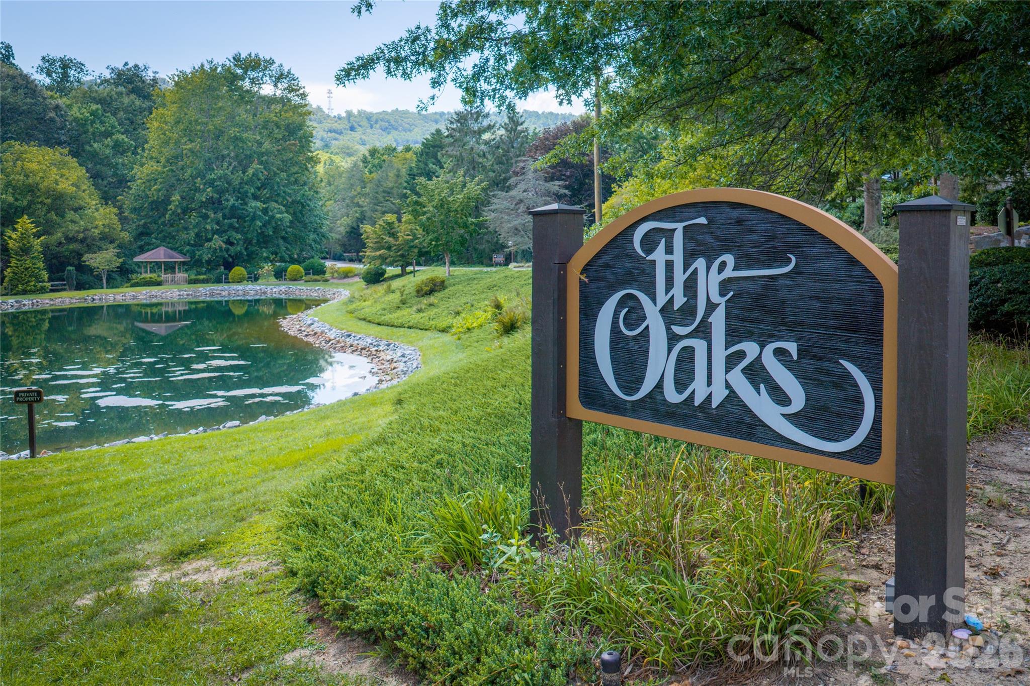 204 Water Oak Lane Property Photo 2