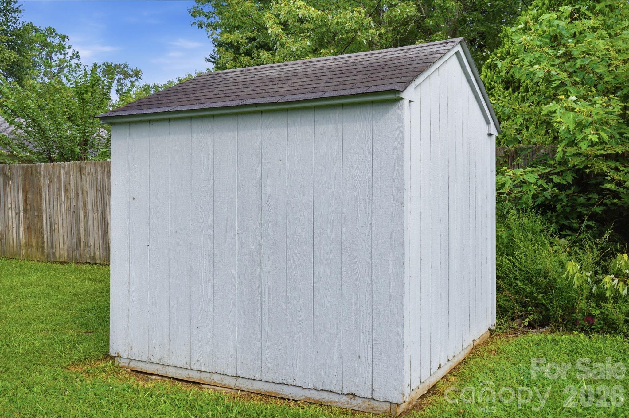 8208 Idlewild Road Property Photo 17