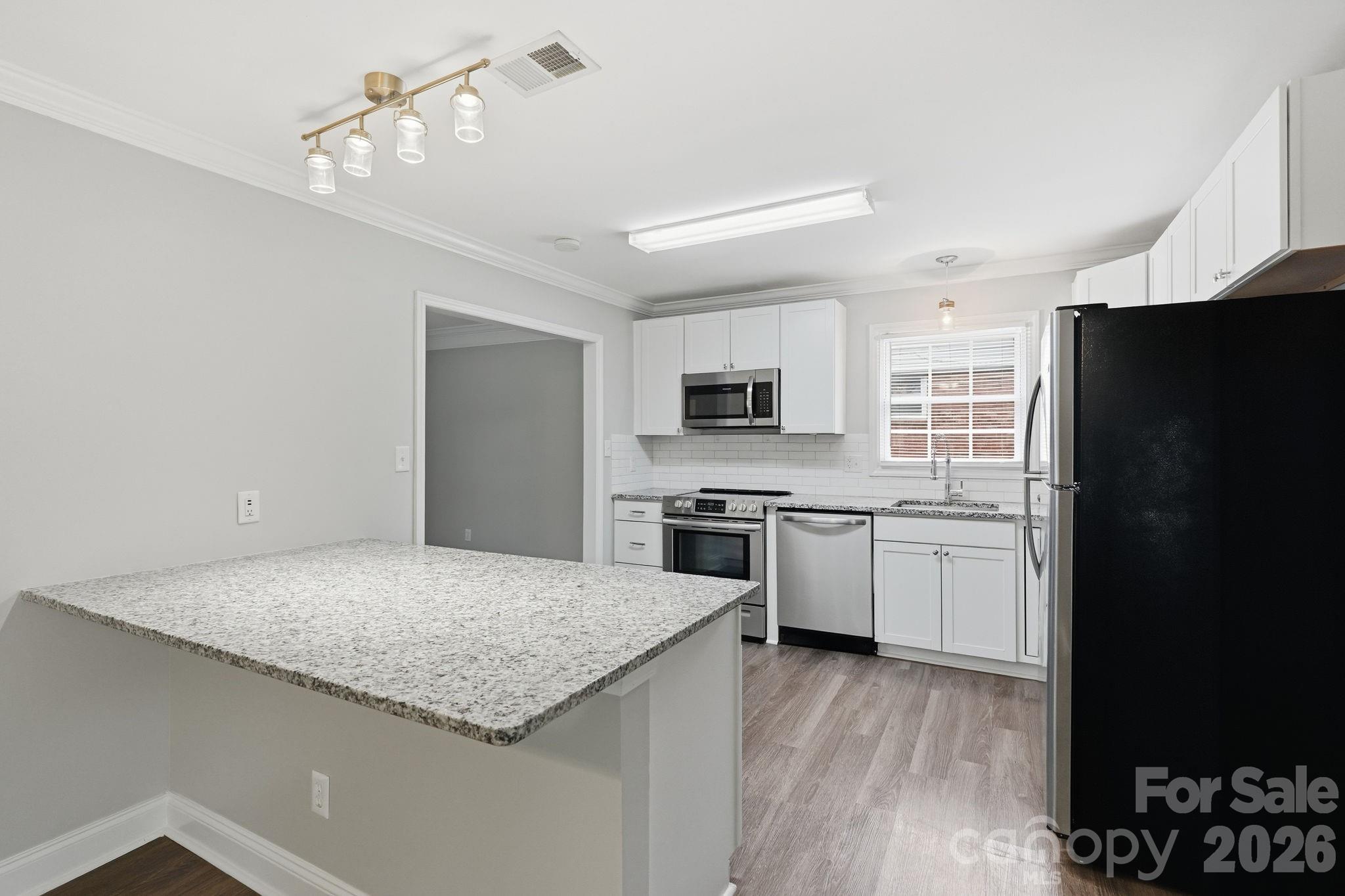 8208 Idlewild Road Property Photo 22
