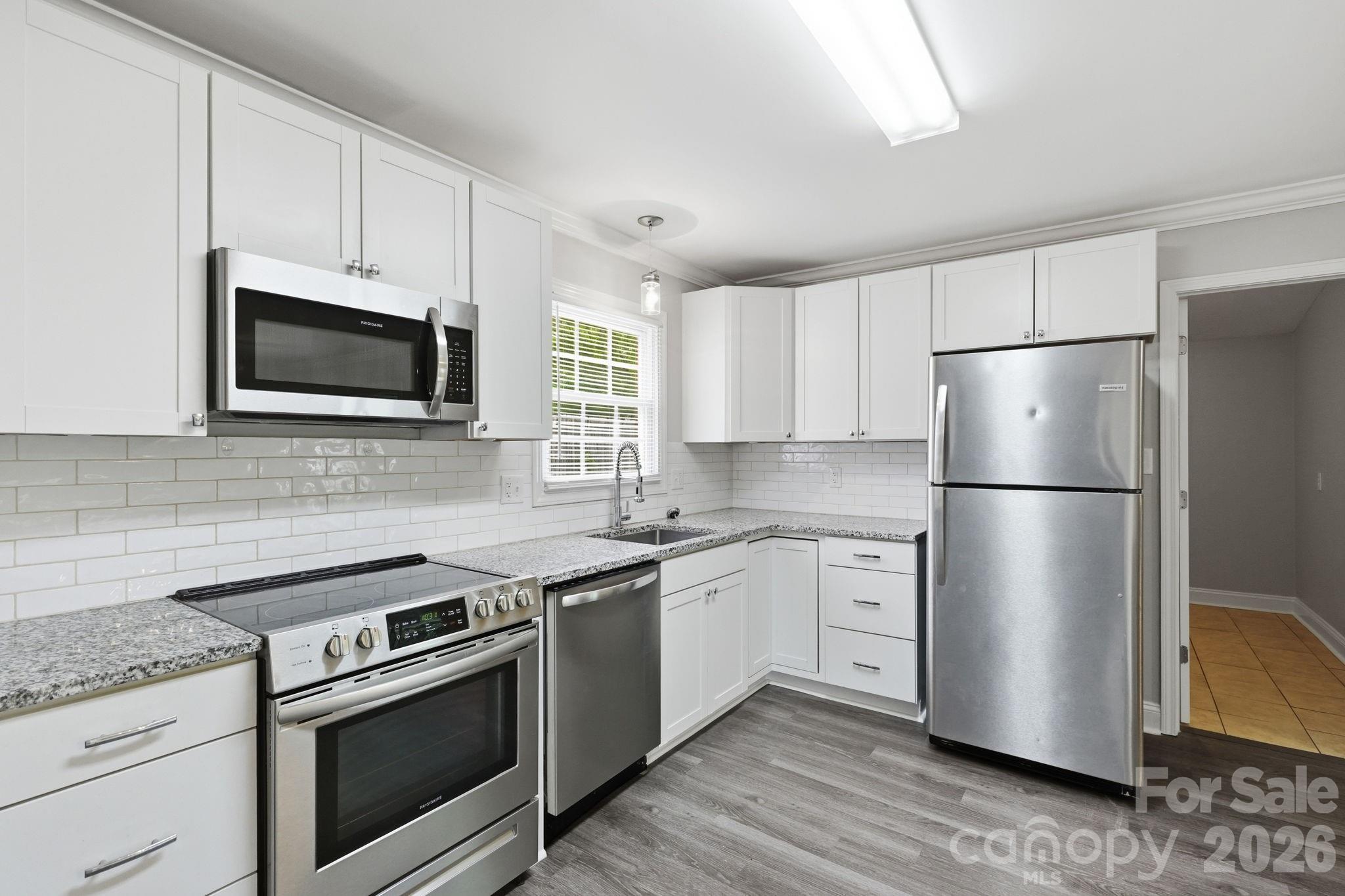 8208 Idlewild Road Property Photo 24
