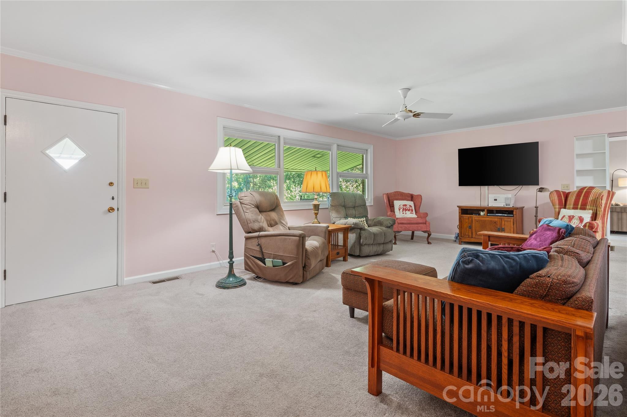 106 Holly Lane Property Photo 12