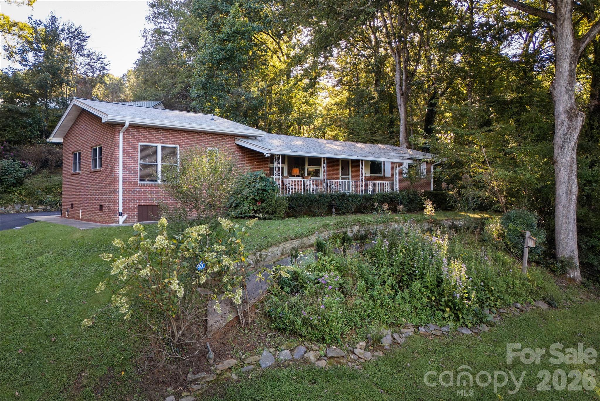 106 Holly Lane Property Photo 29