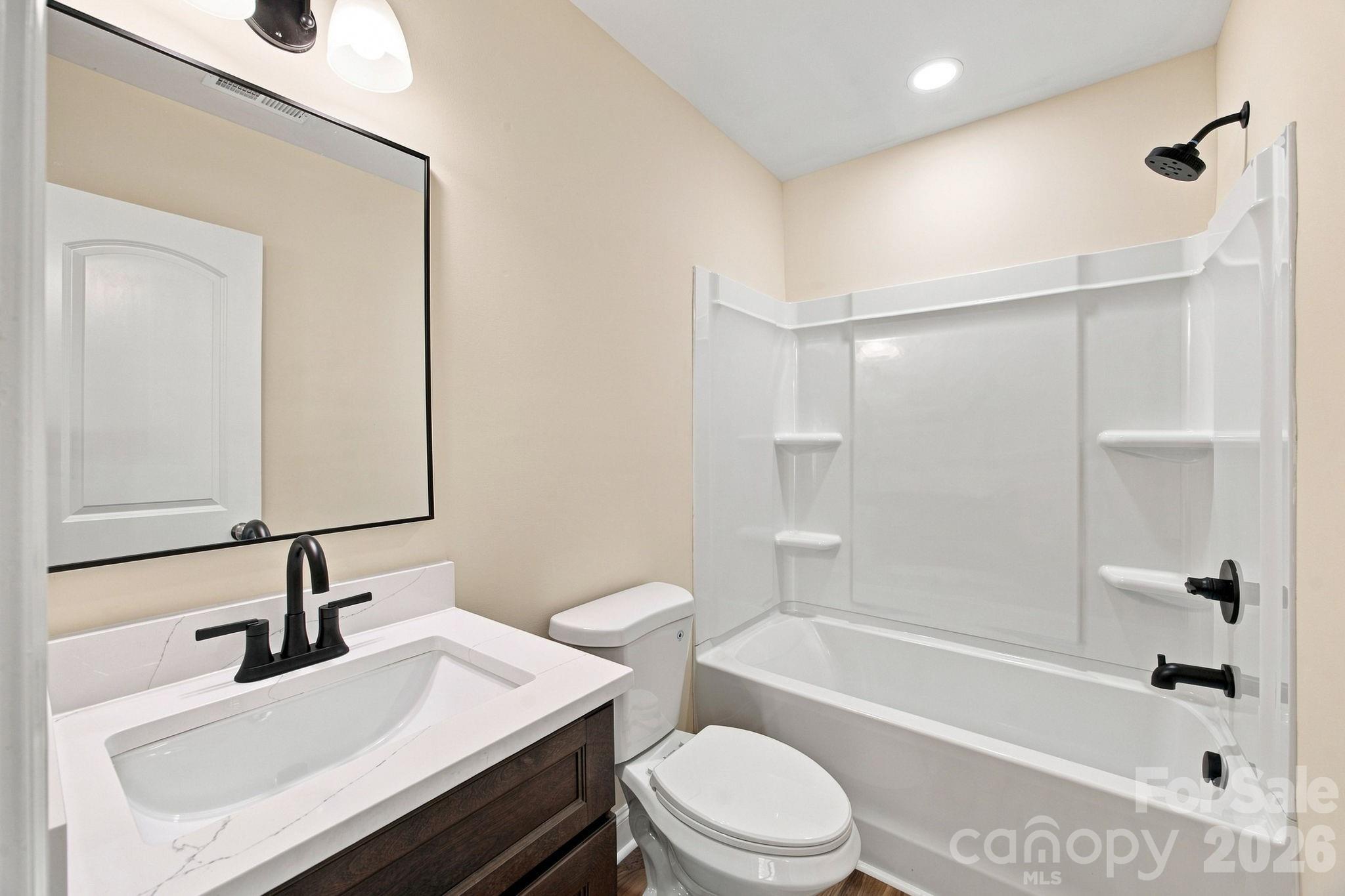 904 Oakshade Avenue Property Photo 10