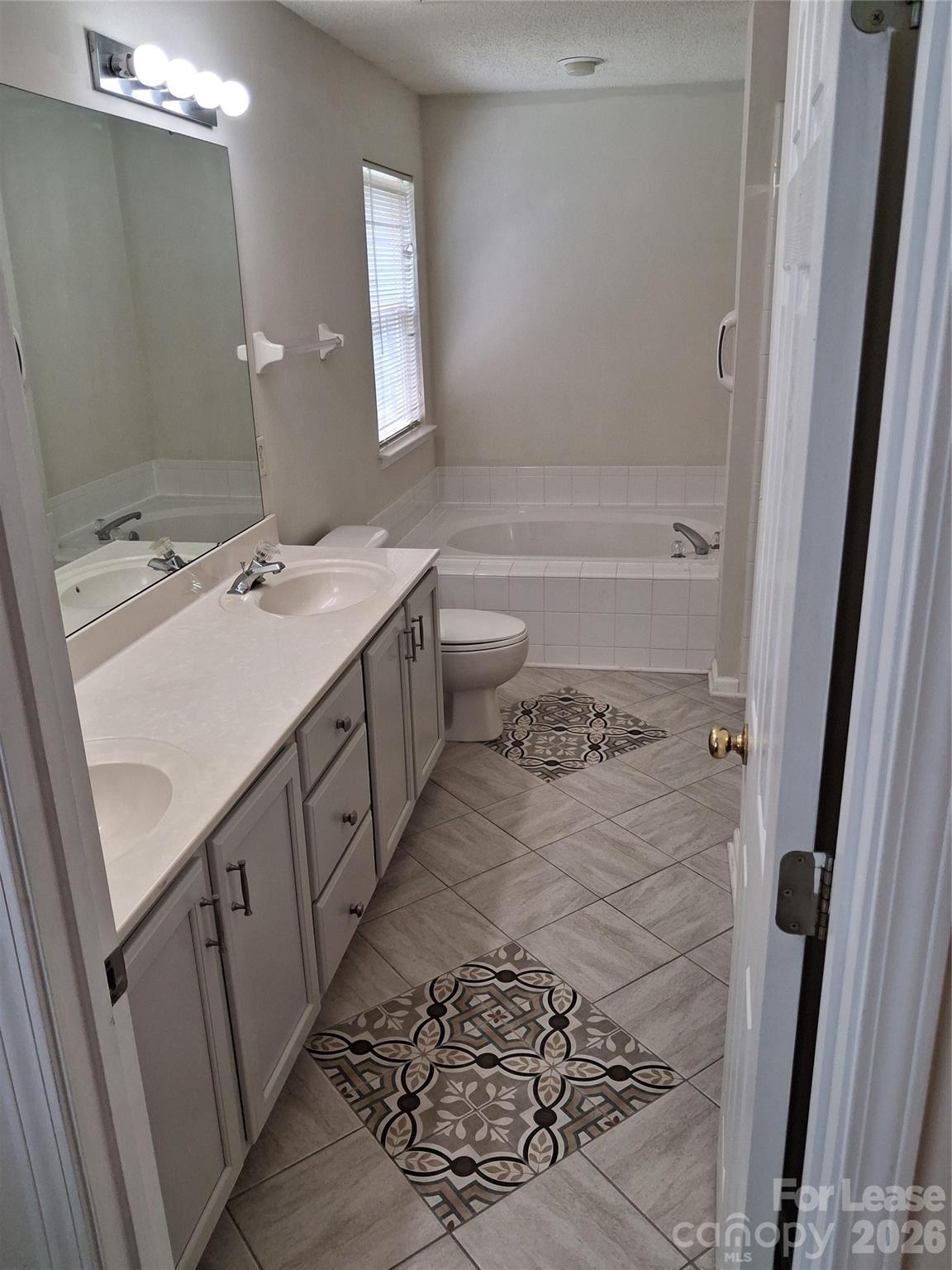 12029 Stone Forest Drive Property Photo 18