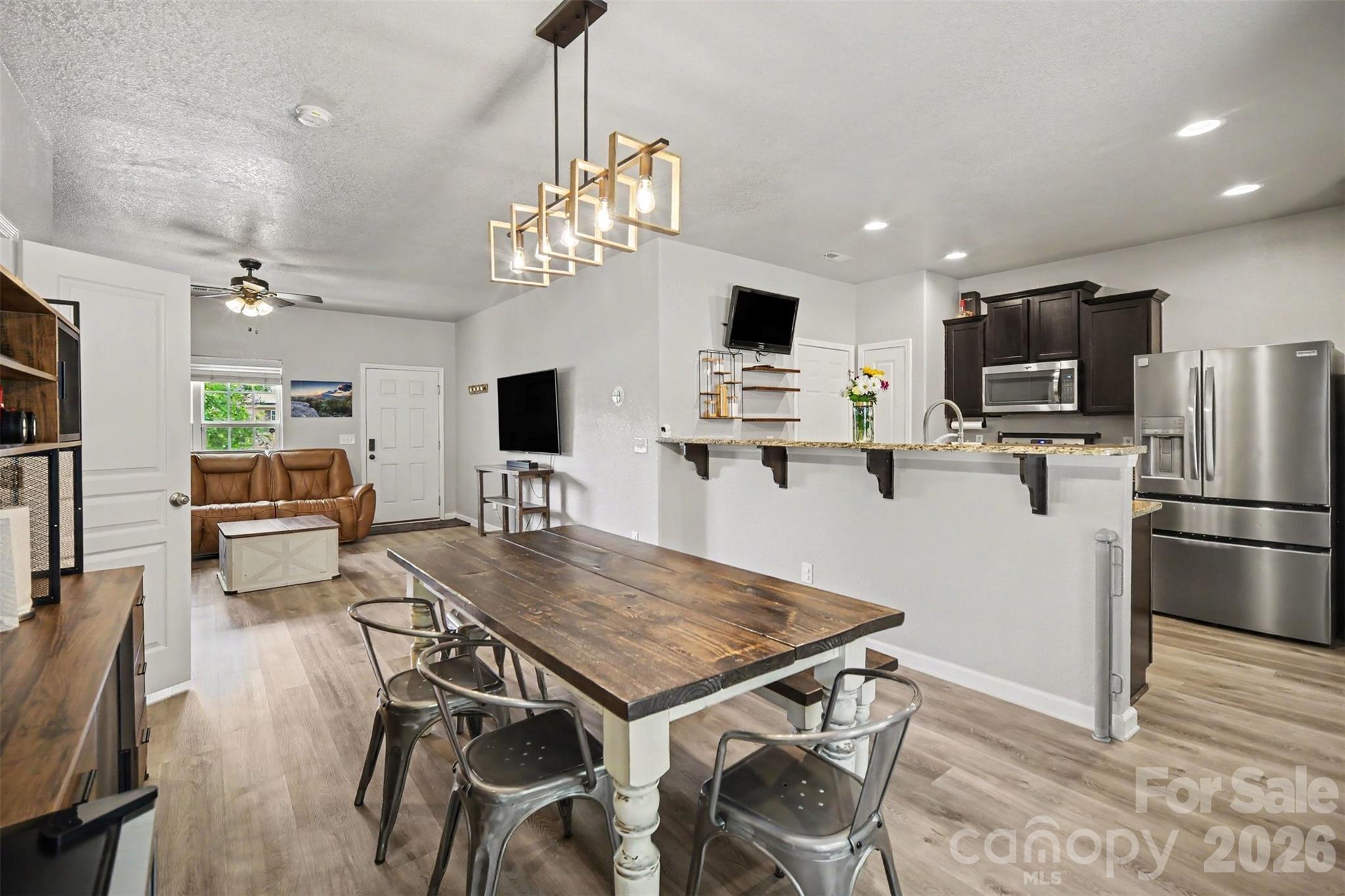 4560 Merryvale Forest Drive Property Photo 8