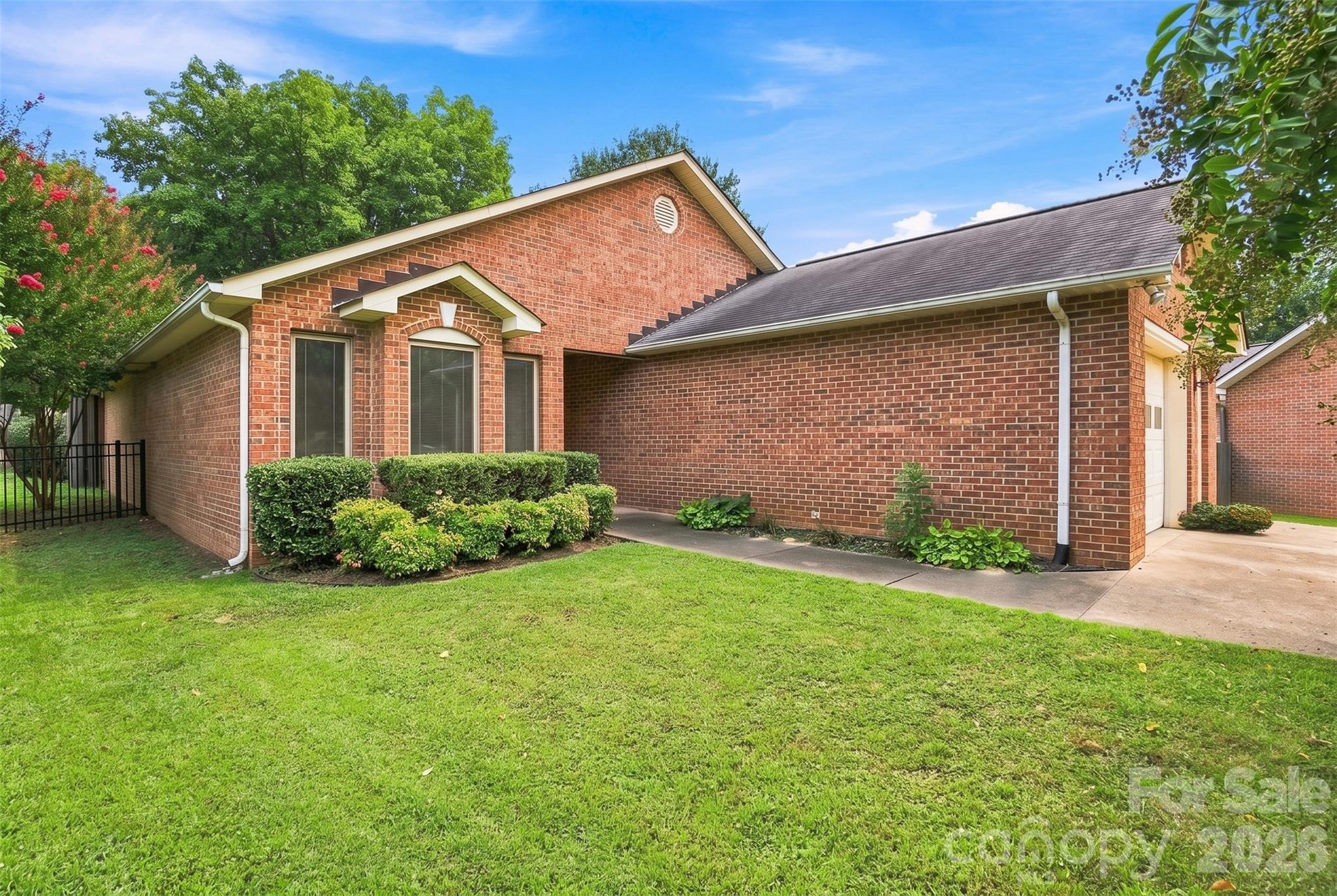1850 Charter Drive Property Photo 1
