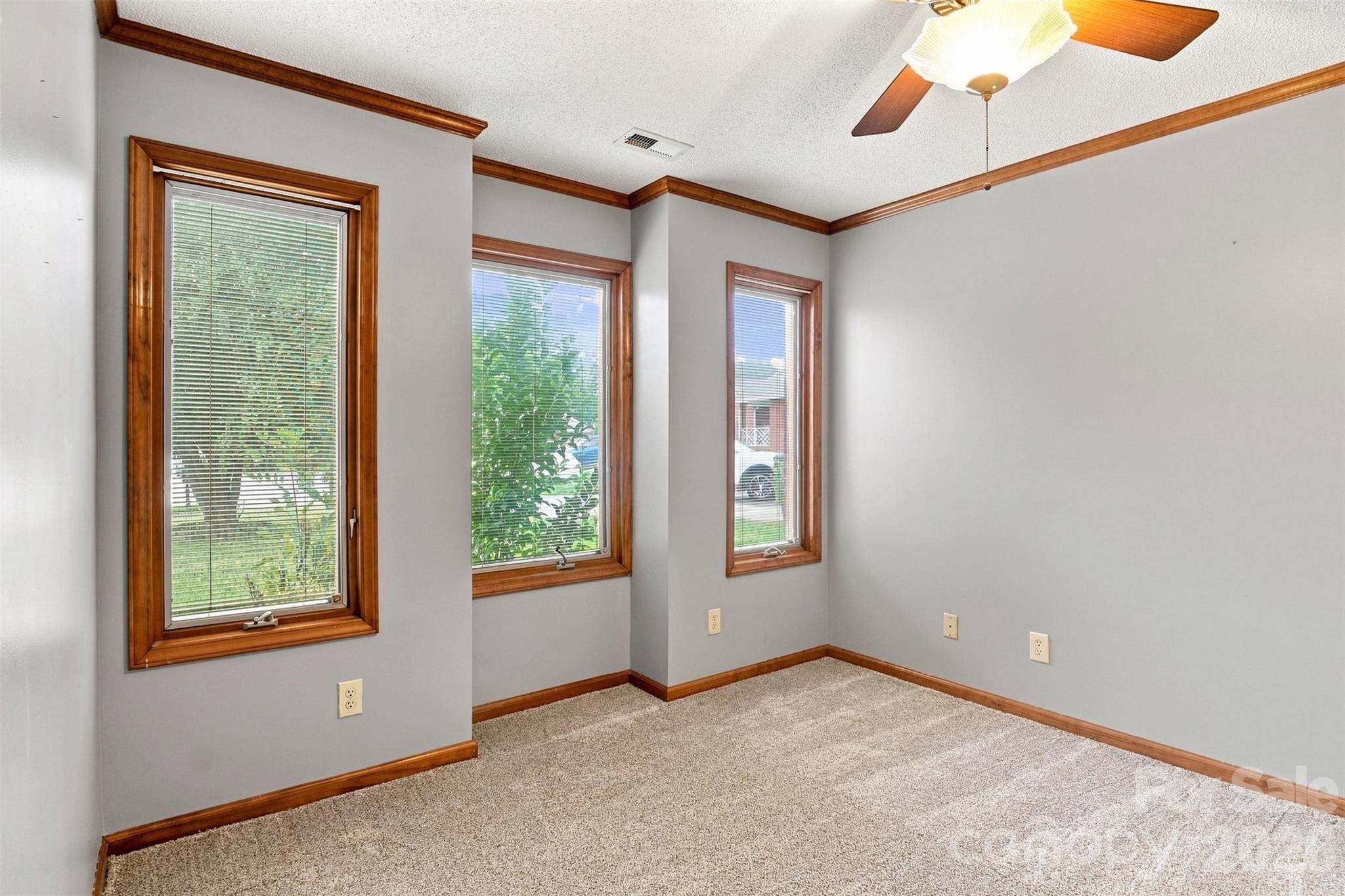 1850 Charter Drive Property Photo 27