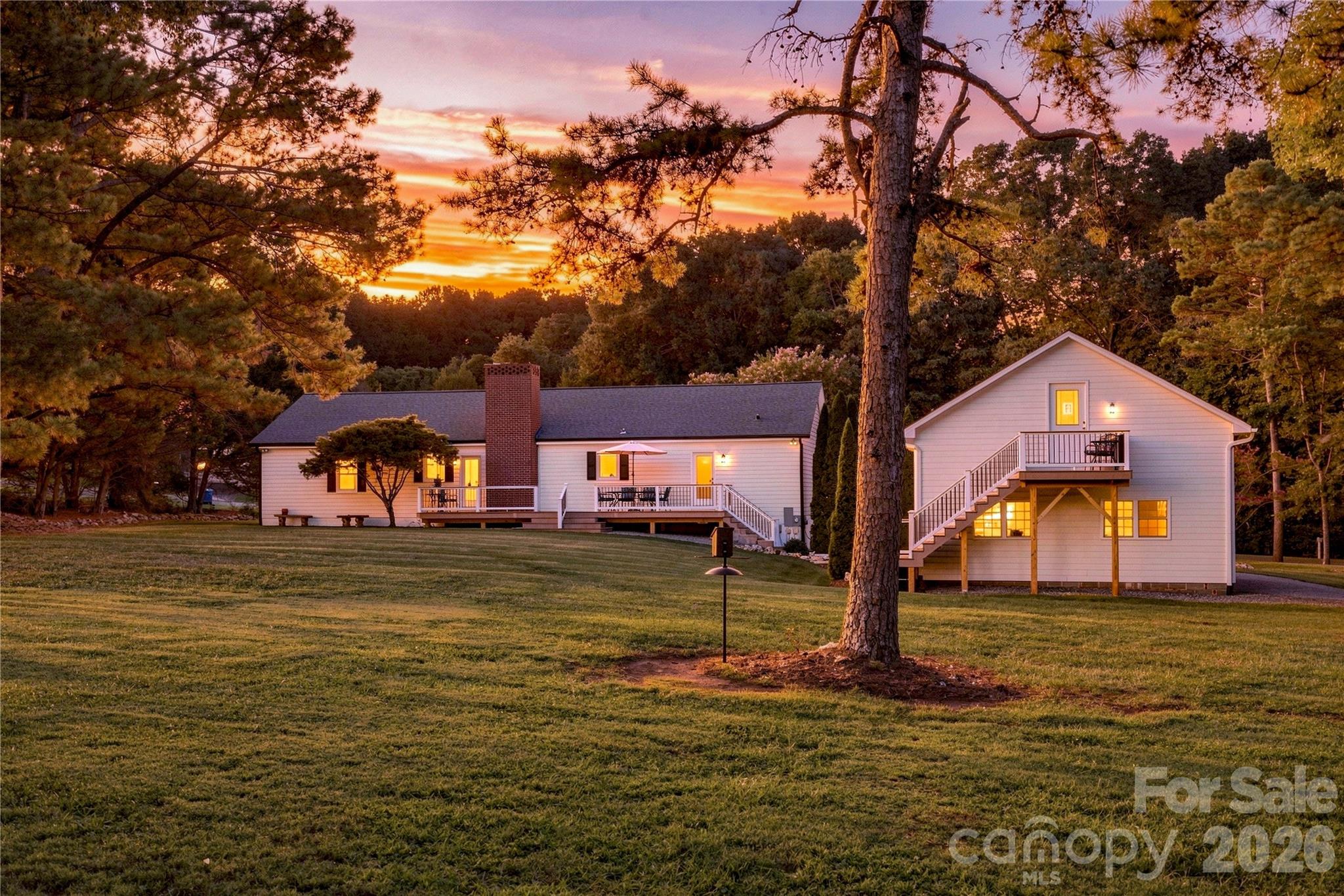 2429 Cassidy Drive Property Photo 4