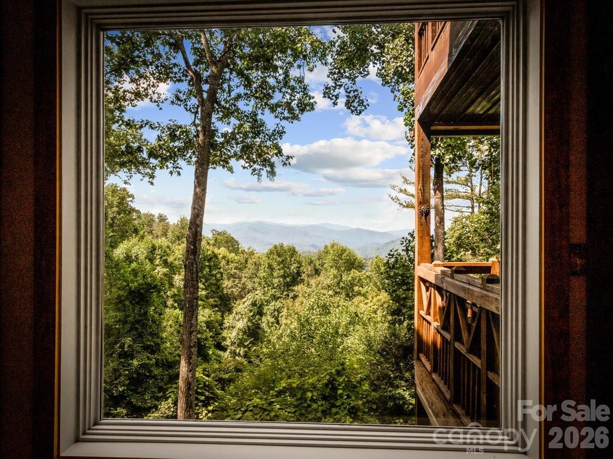 250 Creekside Way C202 Property Photo 6