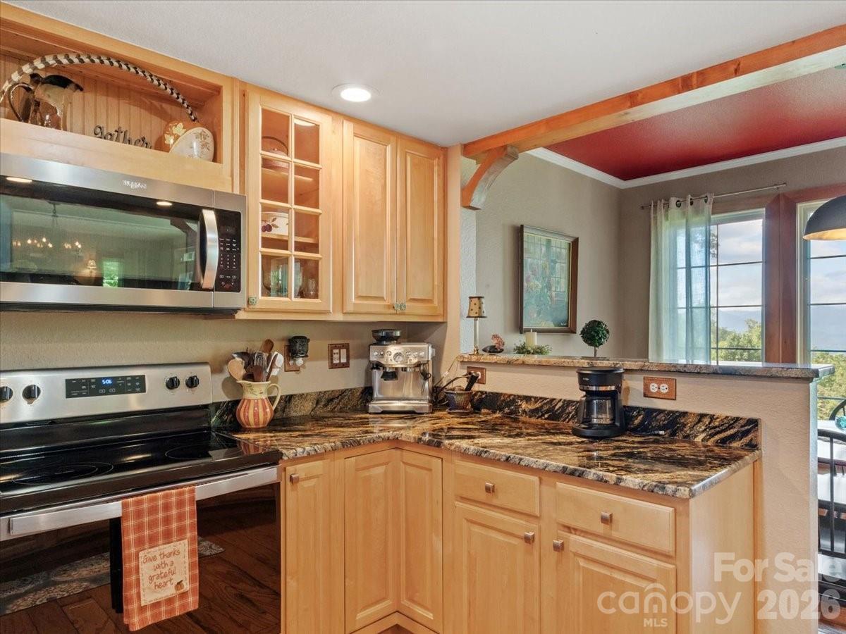 250 Creekside Way C202 Property Photo 12
