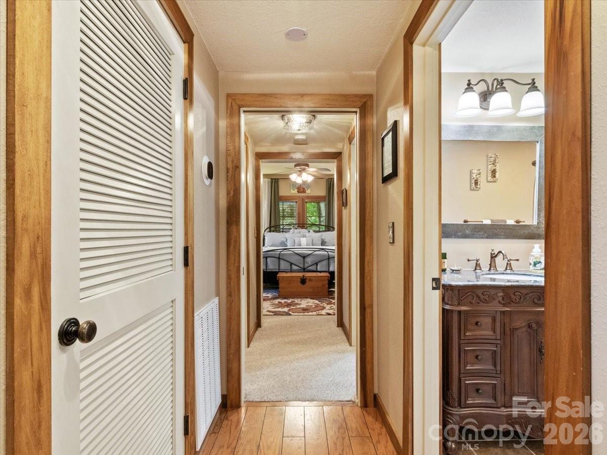 250 Creekside Way C202 Property Photo 21