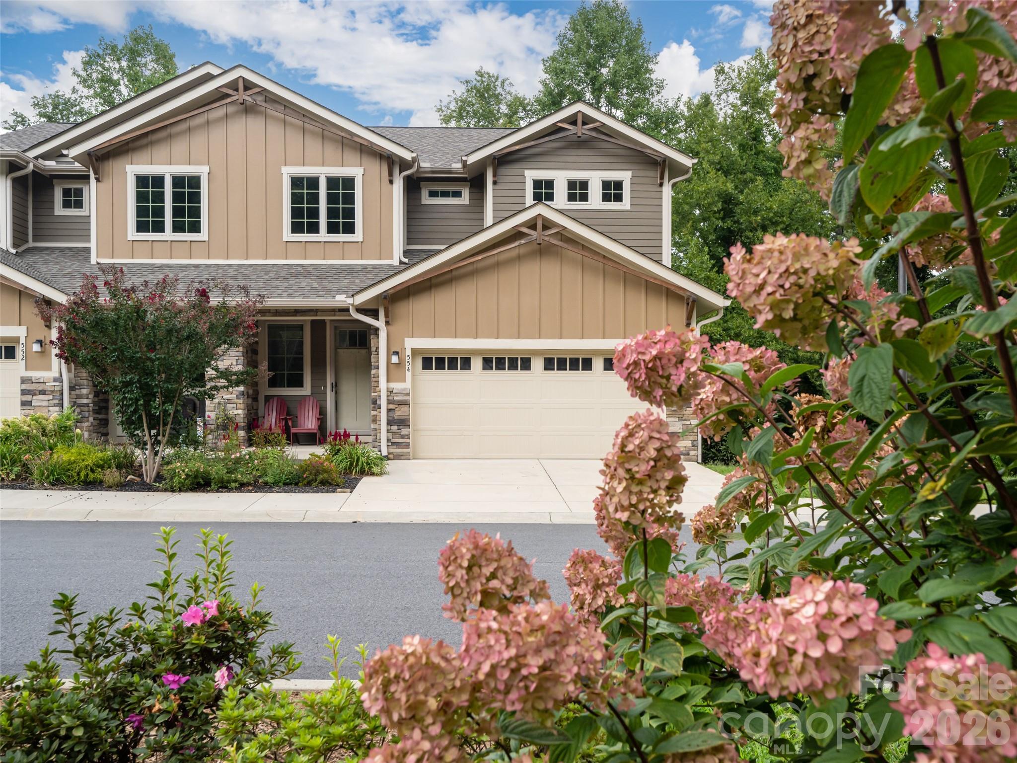 554 Sweet Birch Park Lane Property Photo 1