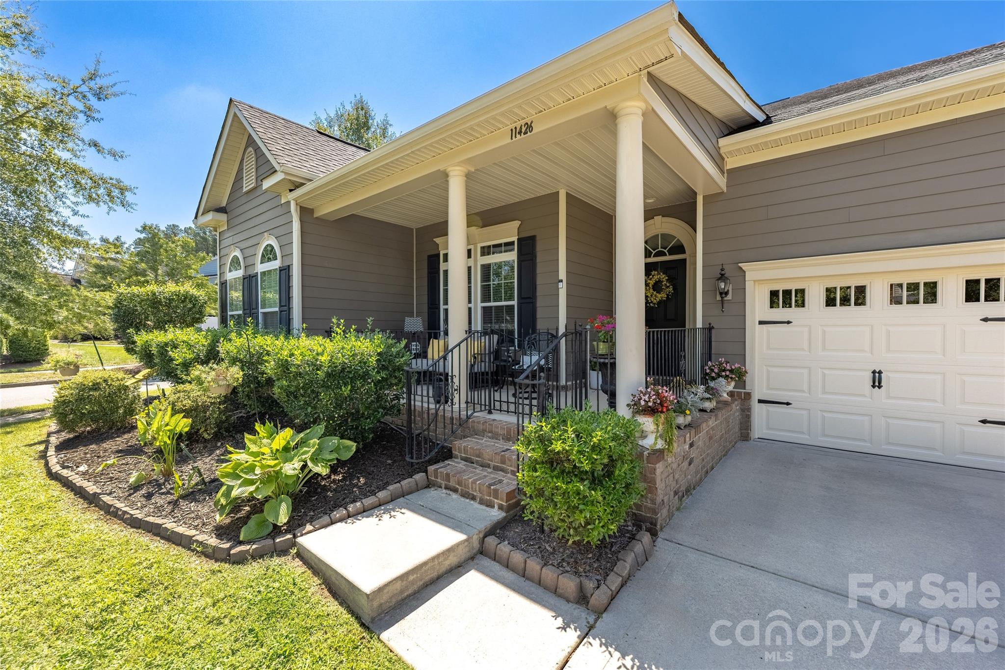 11426 Warfield Avenue Property Photo 2