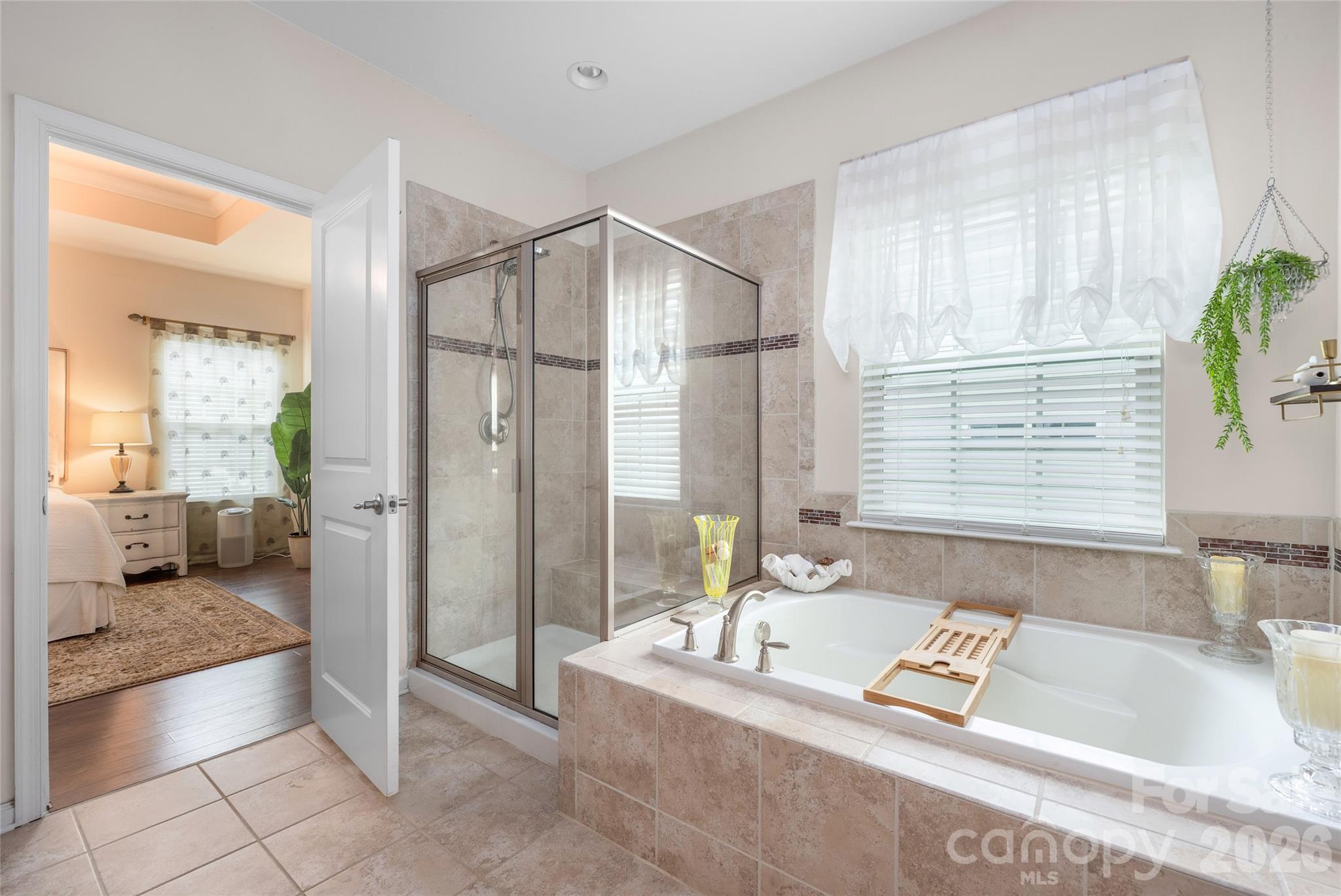 11426 Warfield Avenue Property Photo 16
