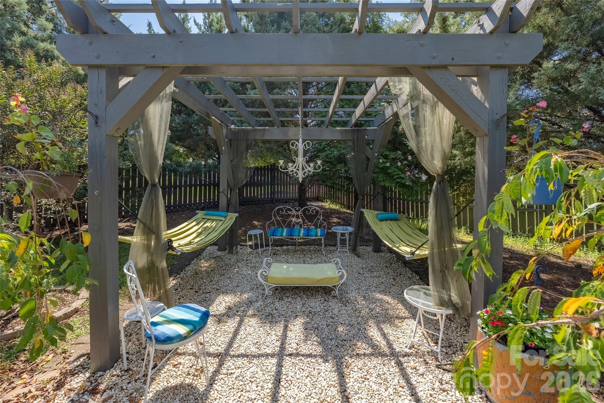 11426 Warfield Avenue Property Photo 27