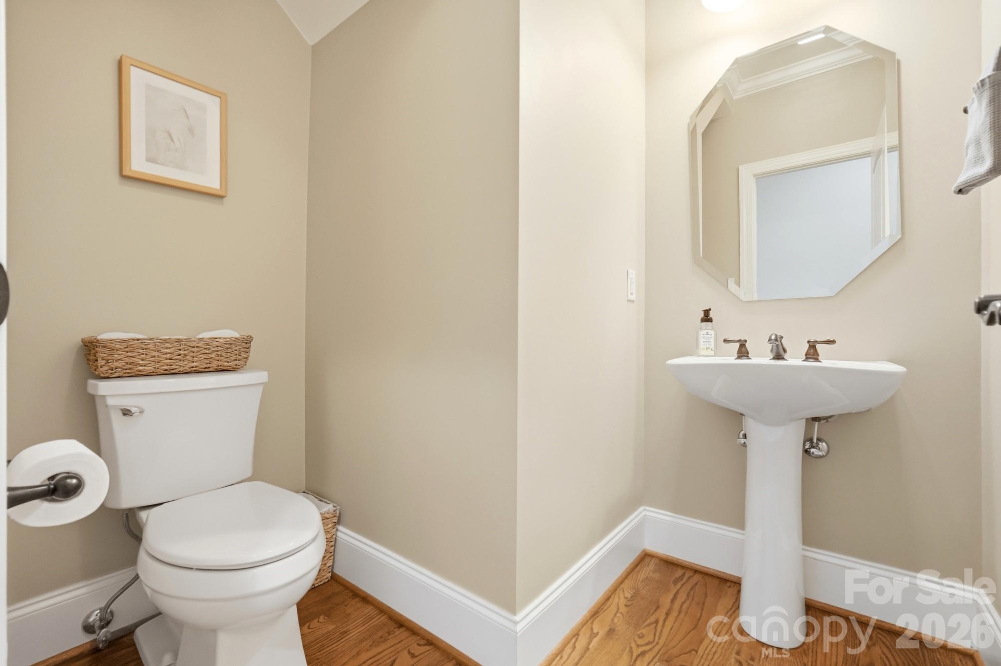 5875 Tipperary Drive Property Photo 7