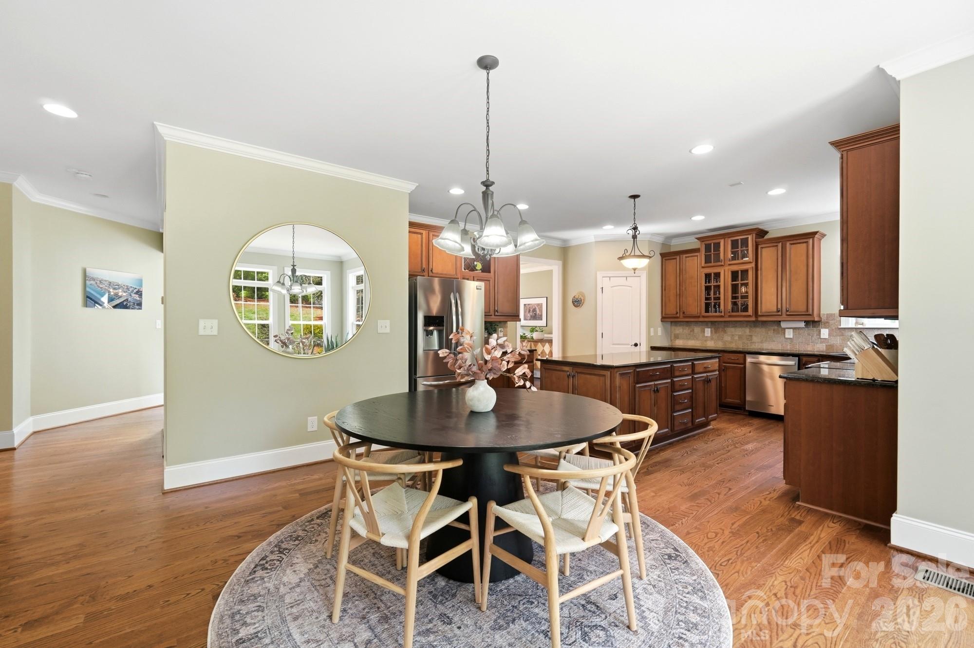 5875 Tipperary Drive Property Photo 14