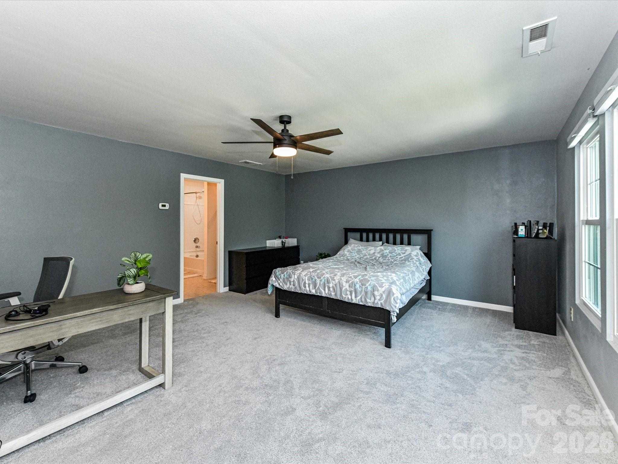 404 Inverness Lane Property Photo 25