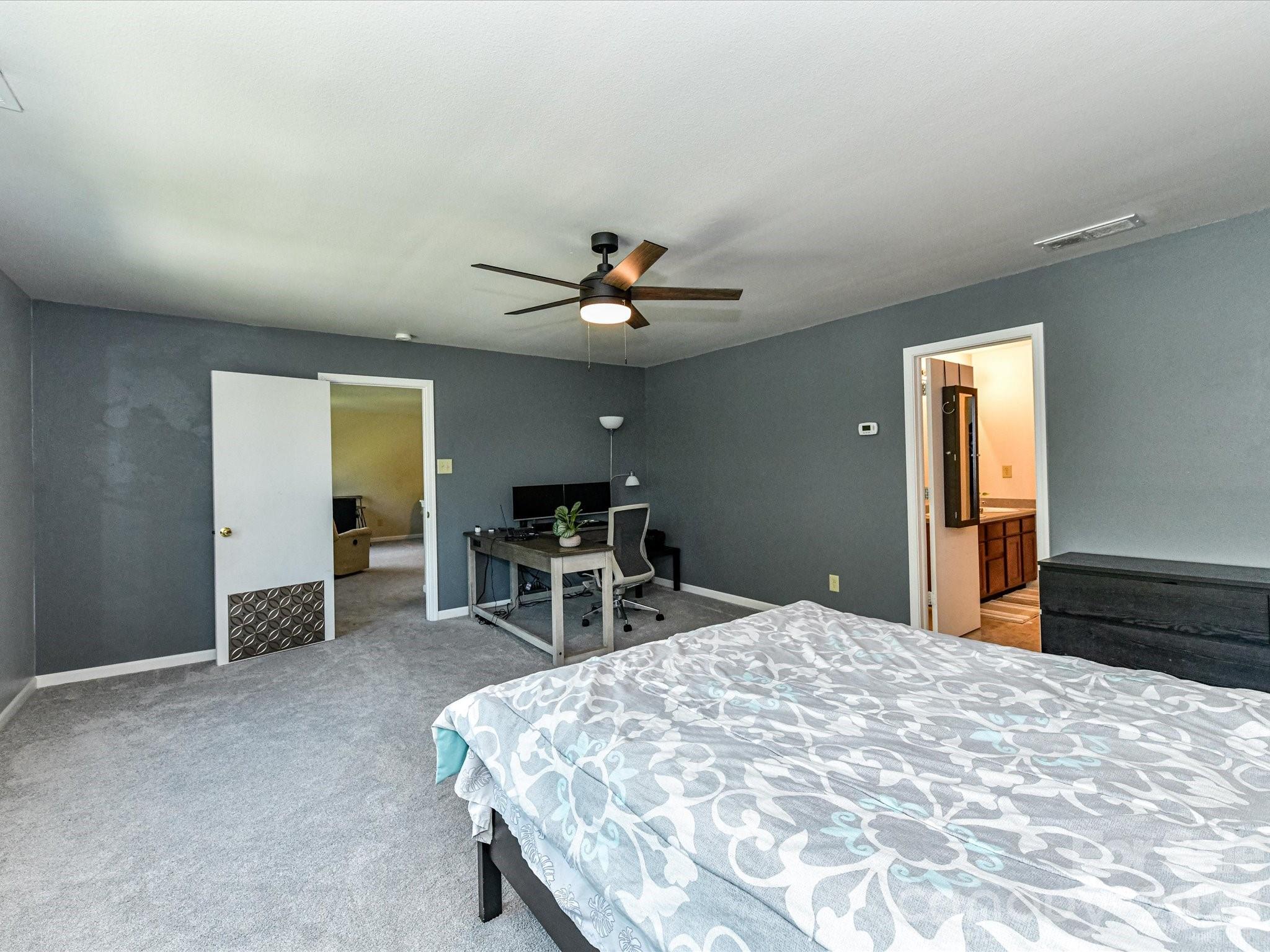 404 Inverness Lane Property Photo 26