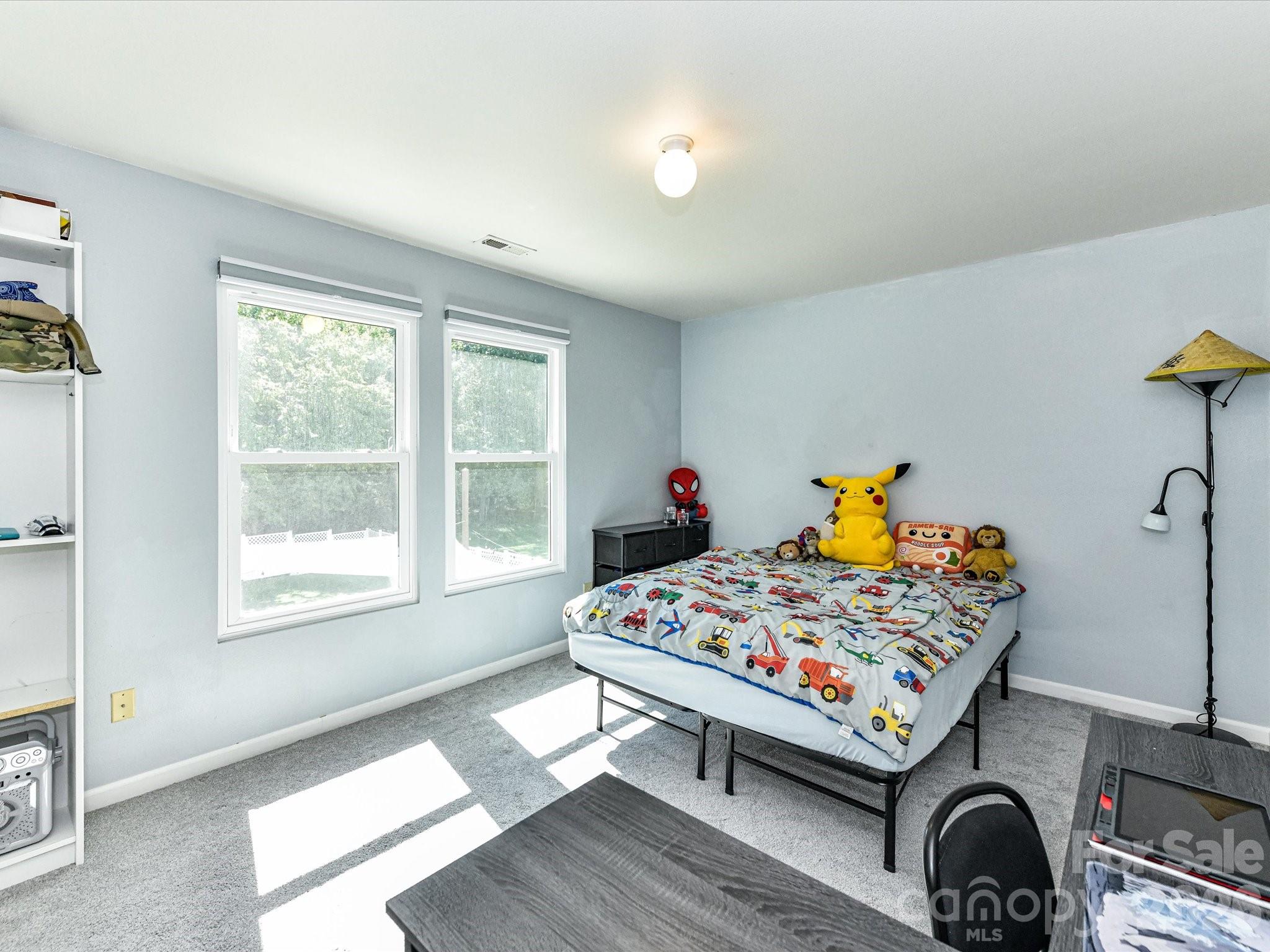 404 Inverness Lane Property Photo 36