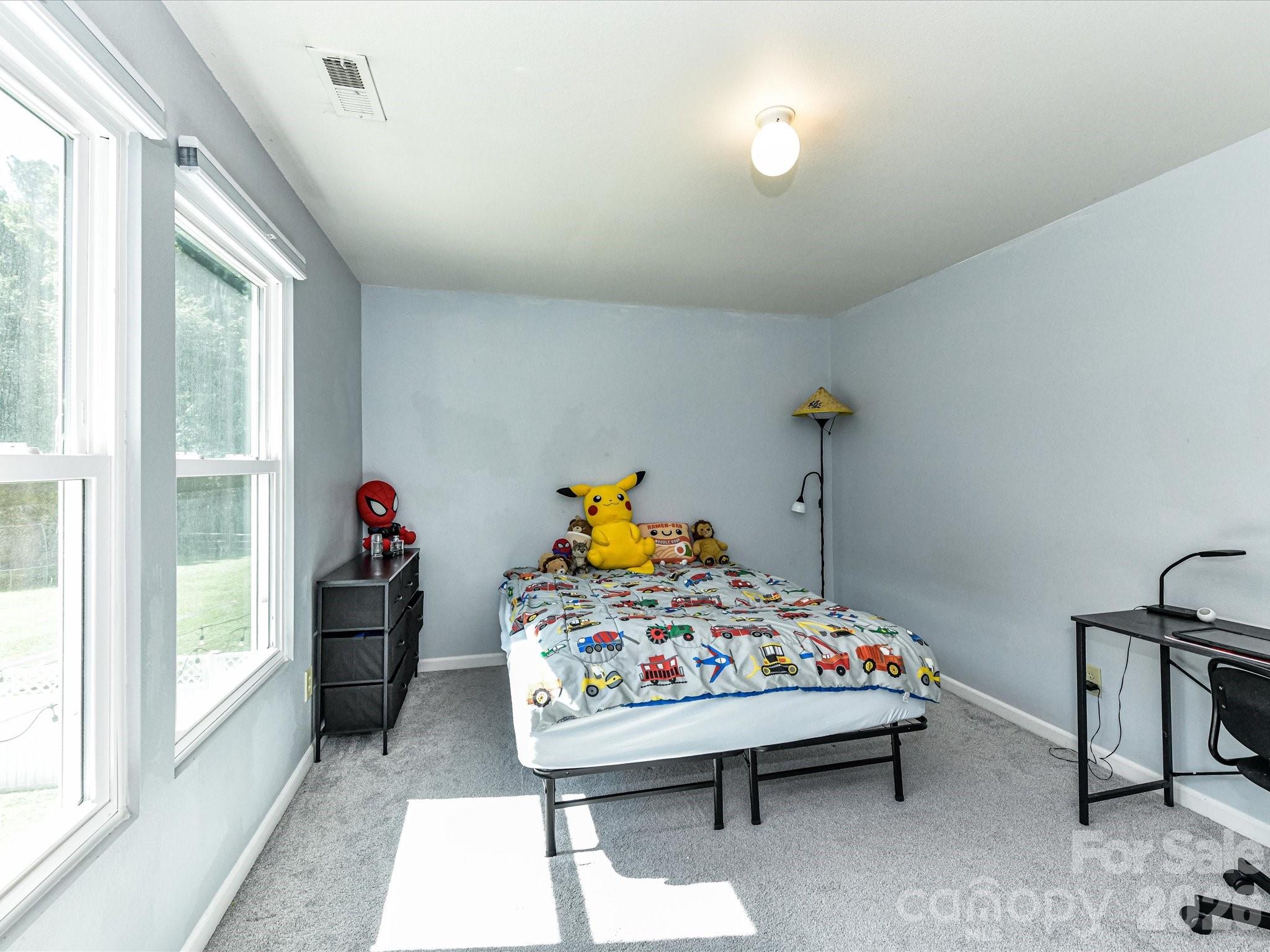 404 Inverness Lane Property Photo 37