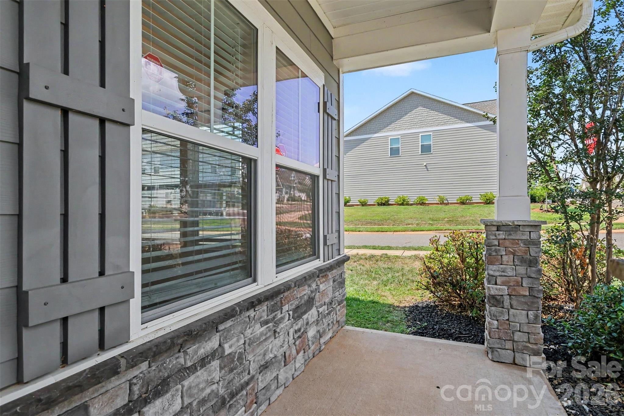 40163 Crooked Stick Drive Property Photo 3