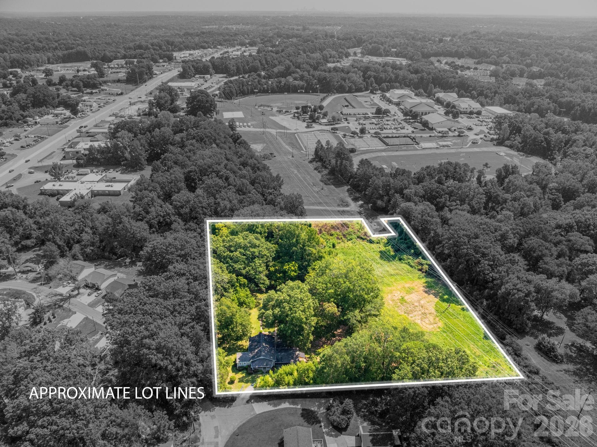 301 Belt Drive Property Photo 1