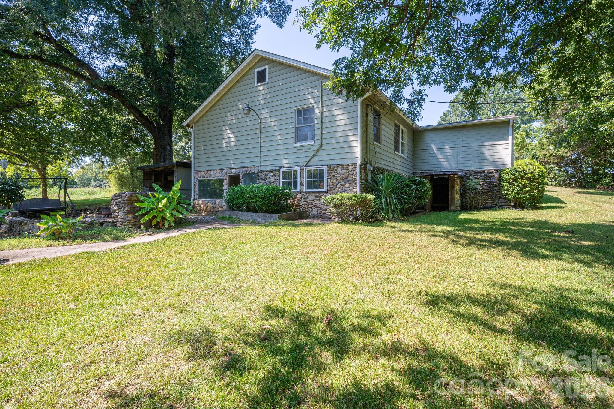 301 Belt Drive Property Photo 11