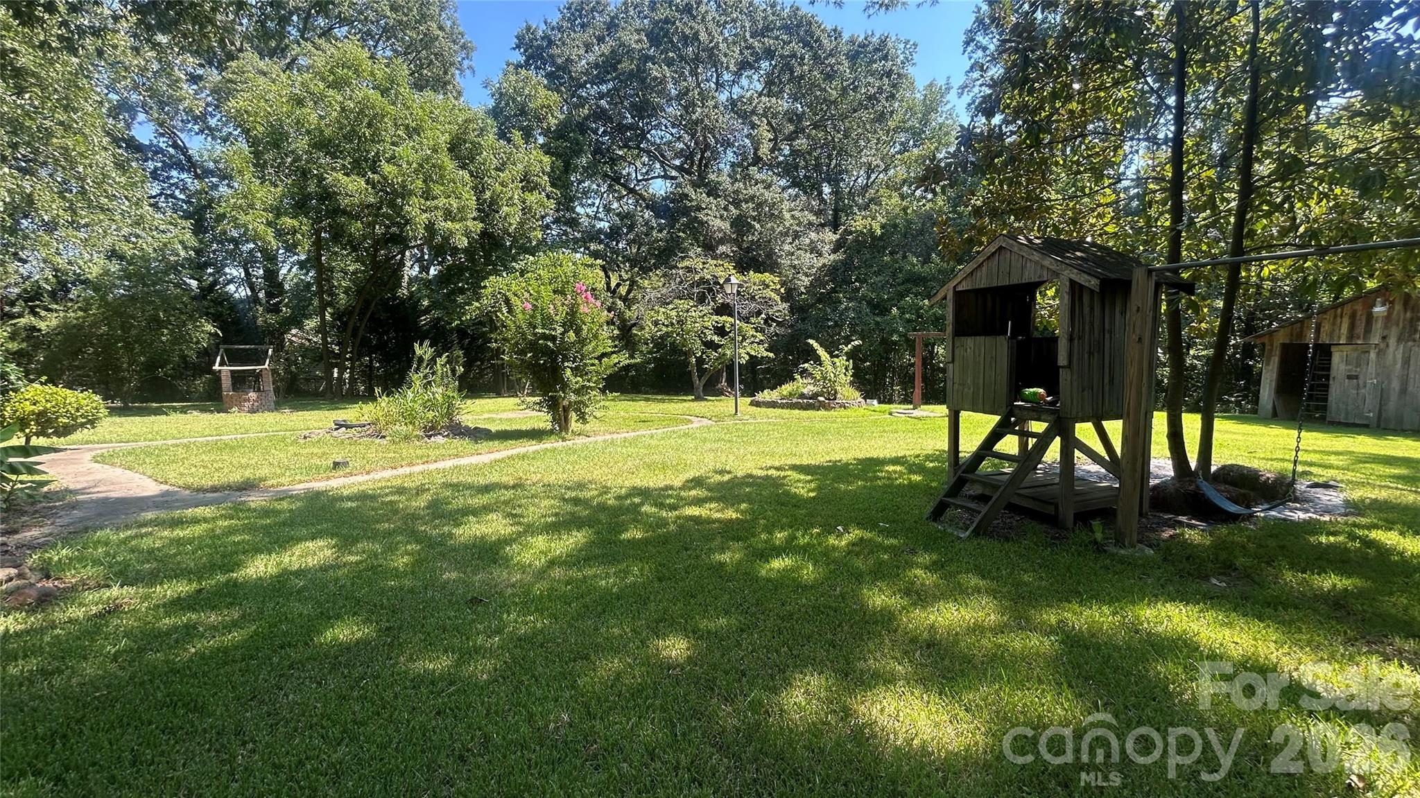 301 Belt Drive Property Photo 13