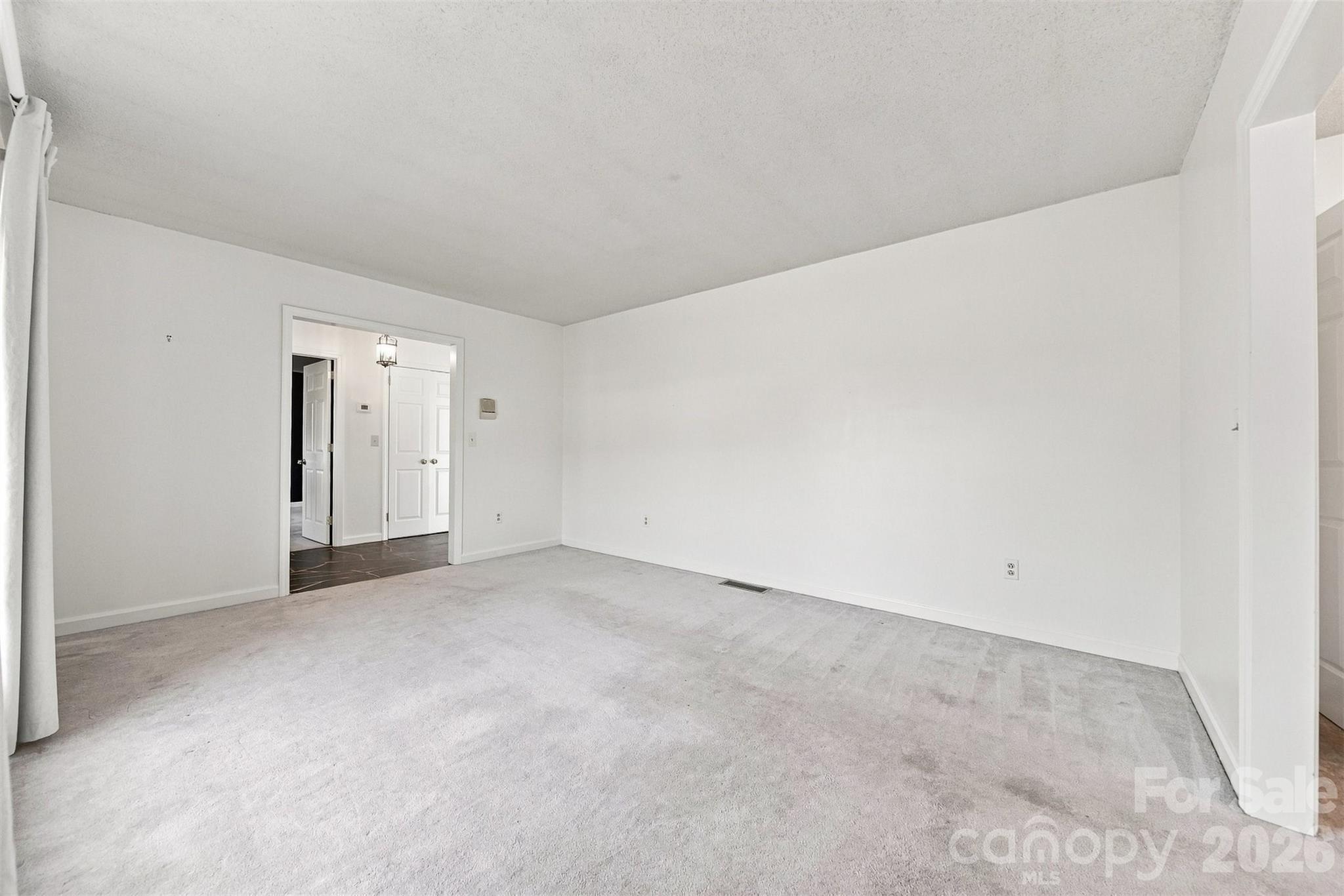 2796 Lakeview Drive Property Photo 16