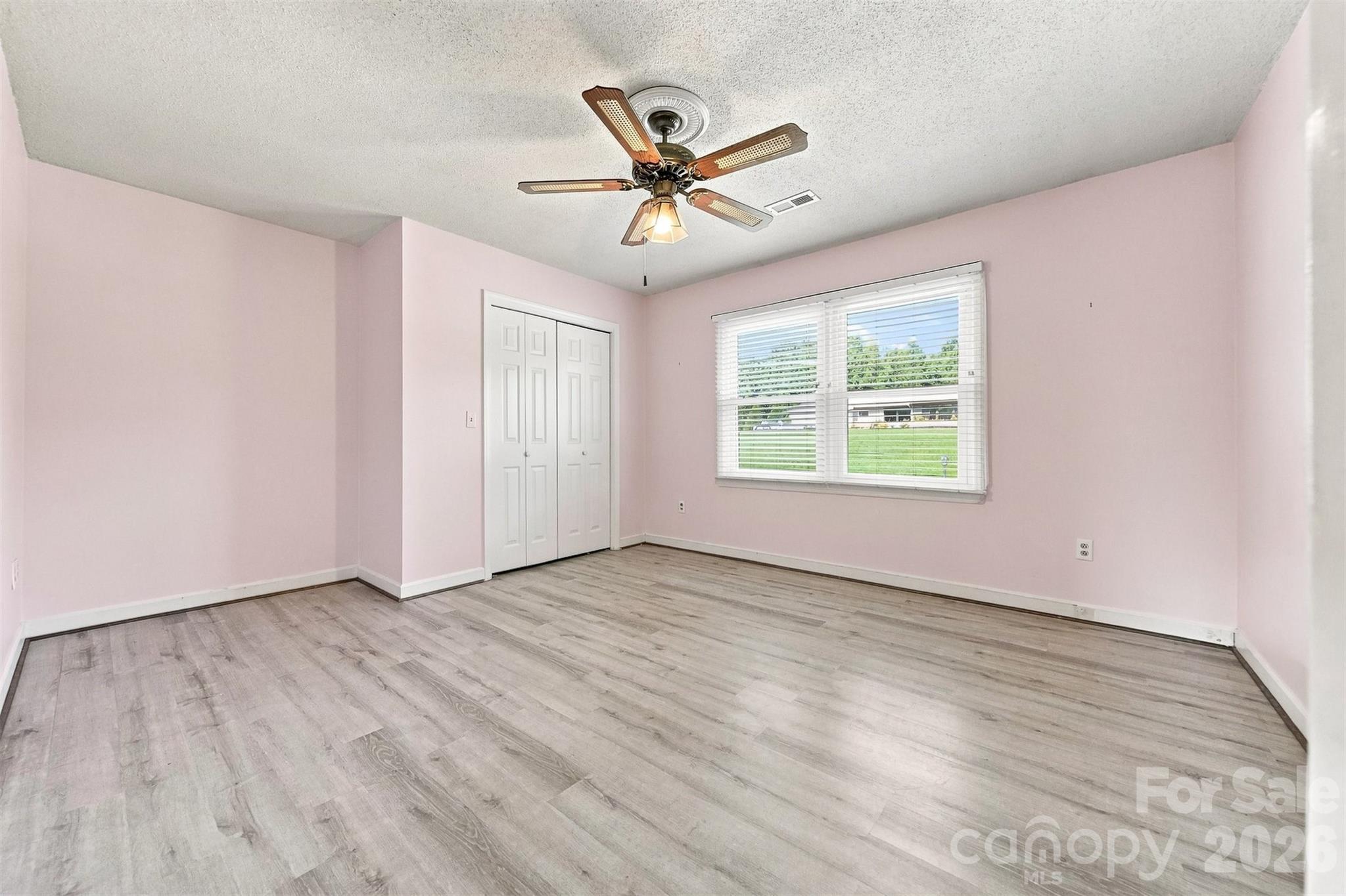 2796 Lakeview Drive Property Photo 24