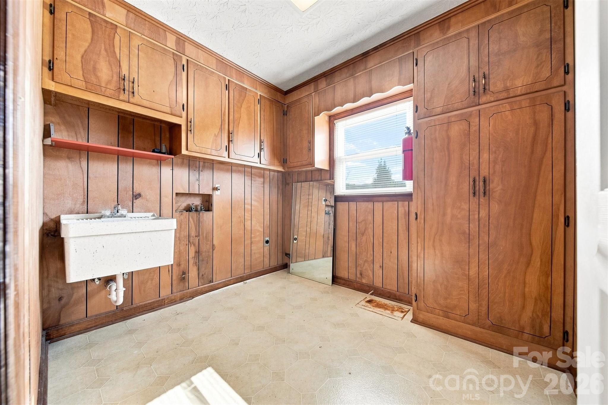 2796 Lakeview Drive Property Photo 37