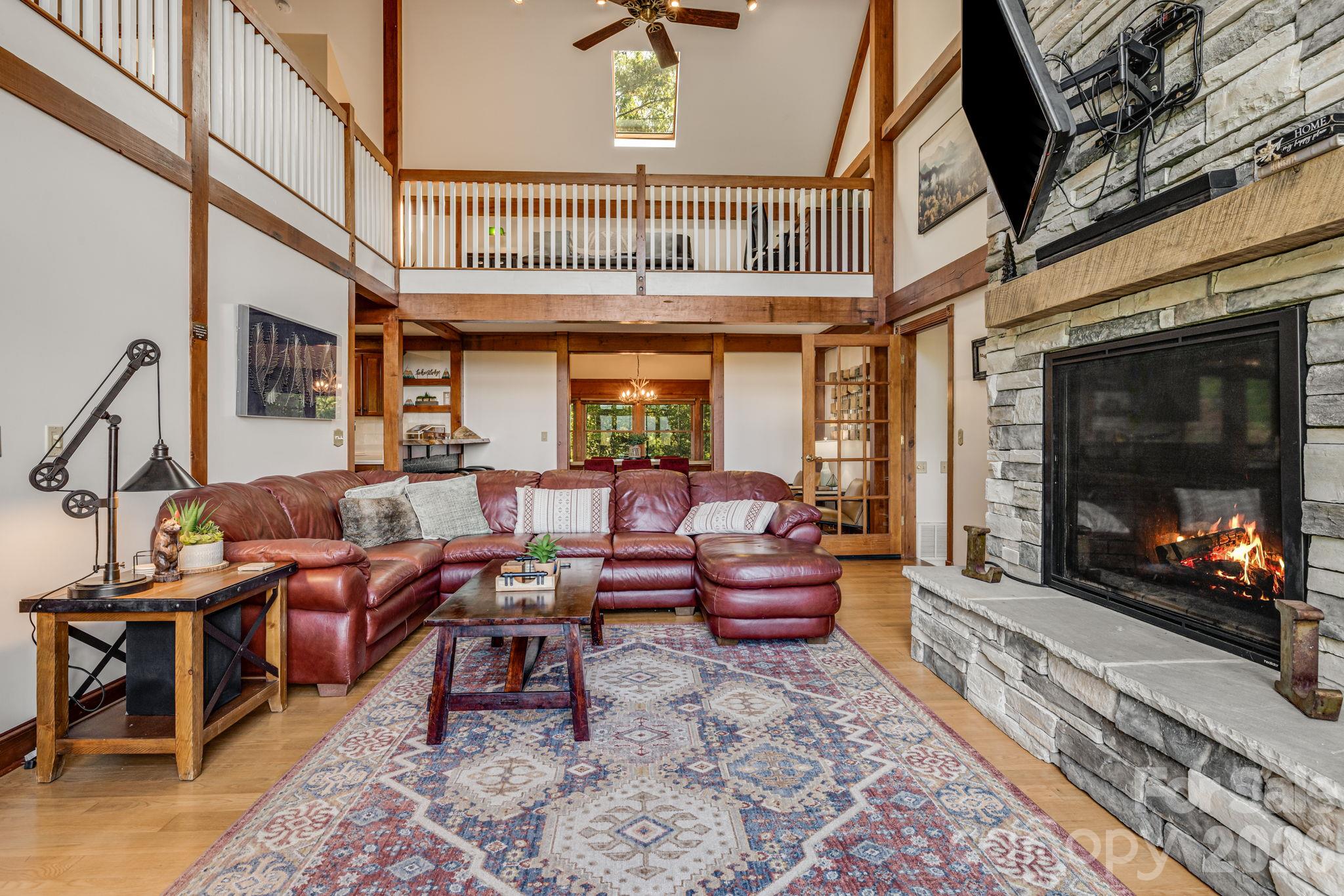 28 Nantahala Ridge Property Photo 14