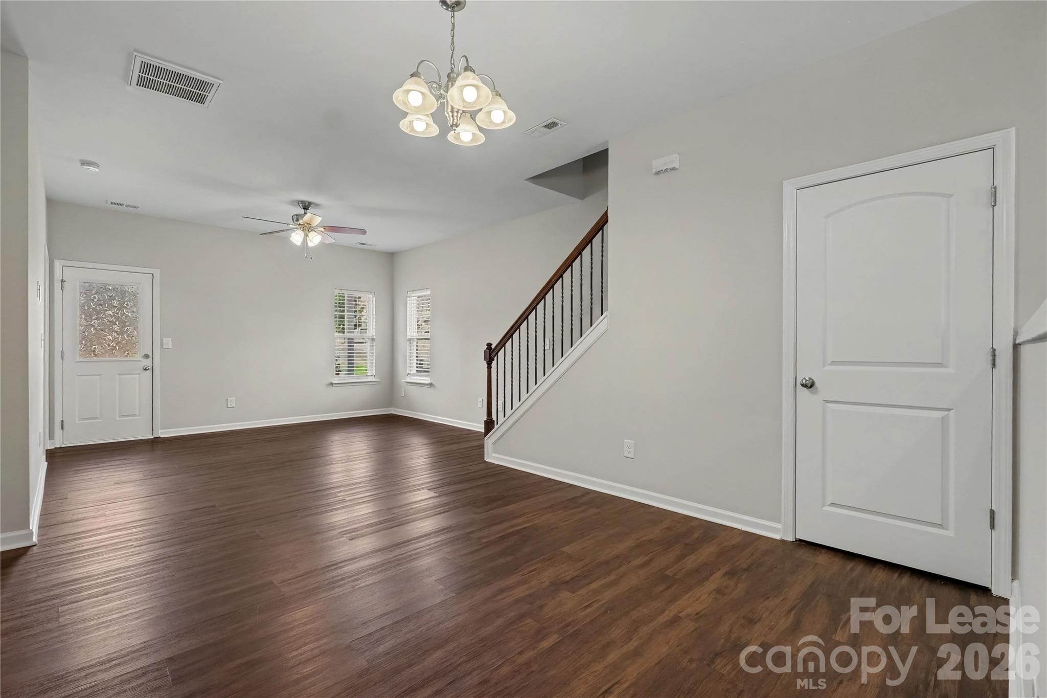 4420113 Property Photo 8