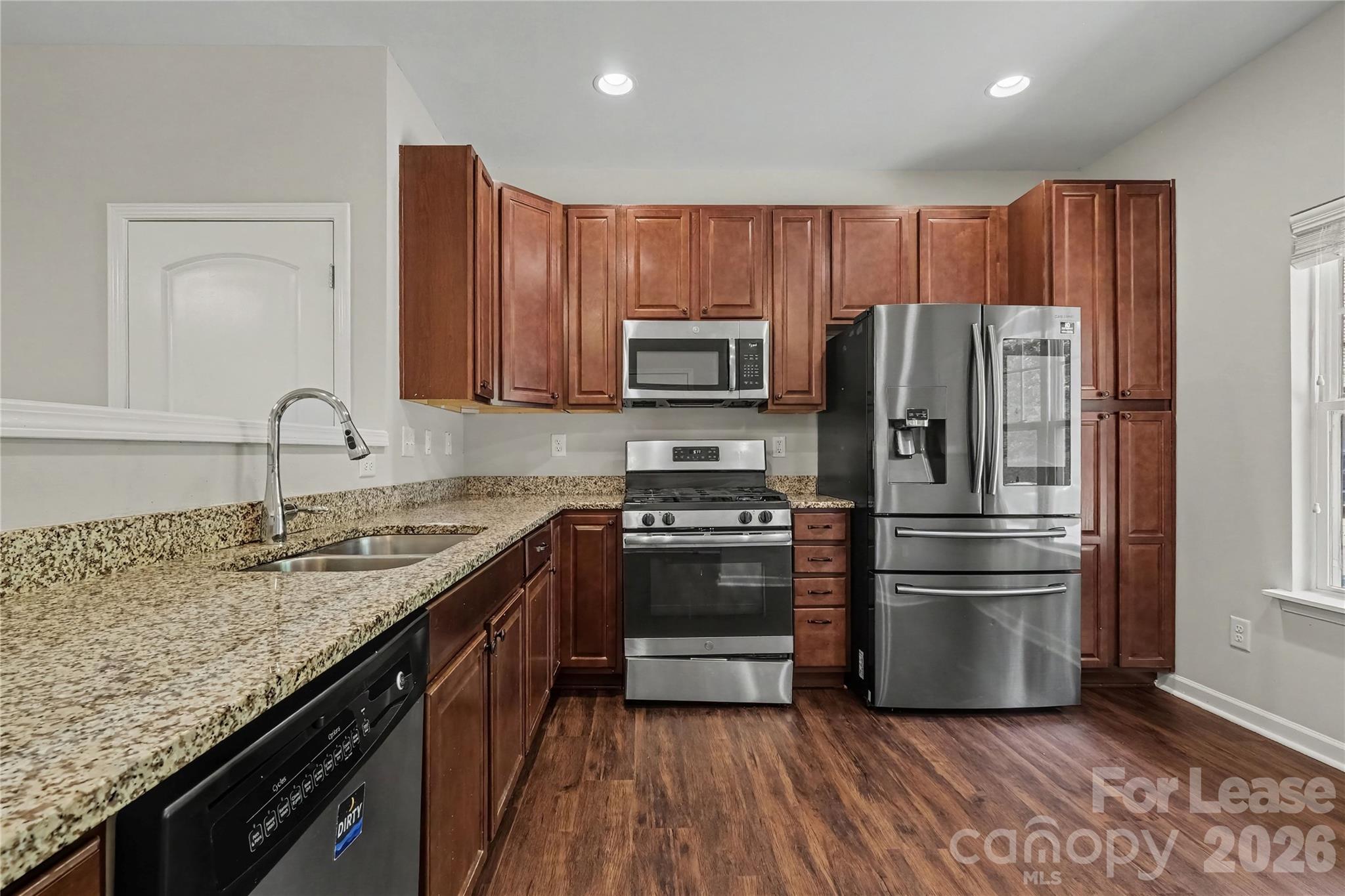 4420113 Property Photo 11