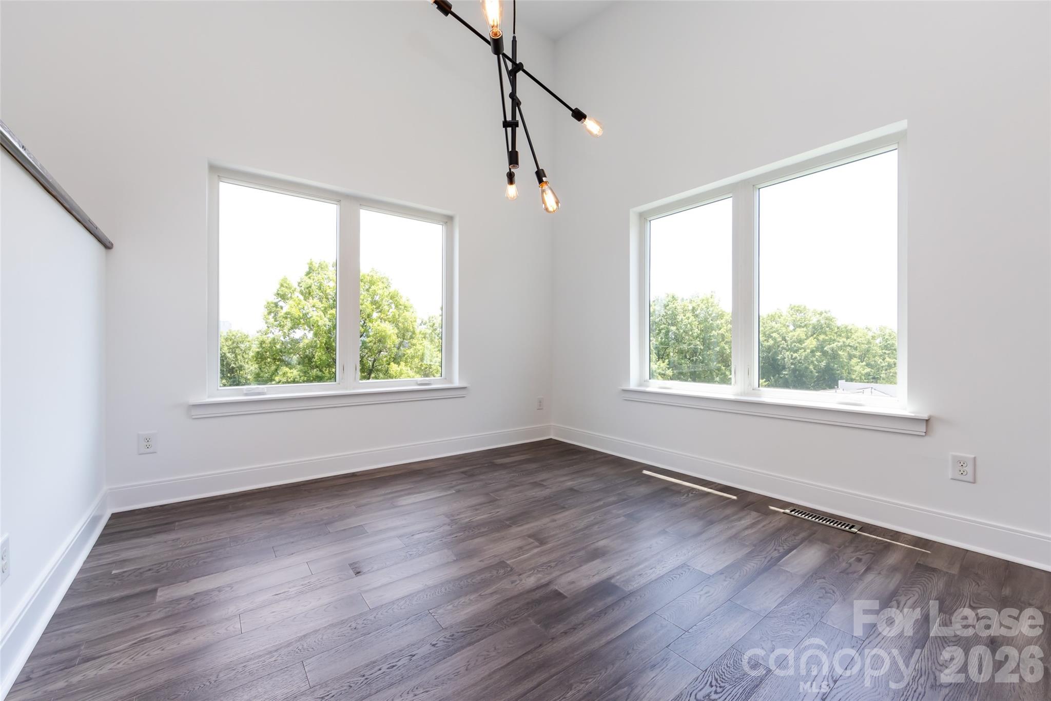232 Flint Street Property Photo 10