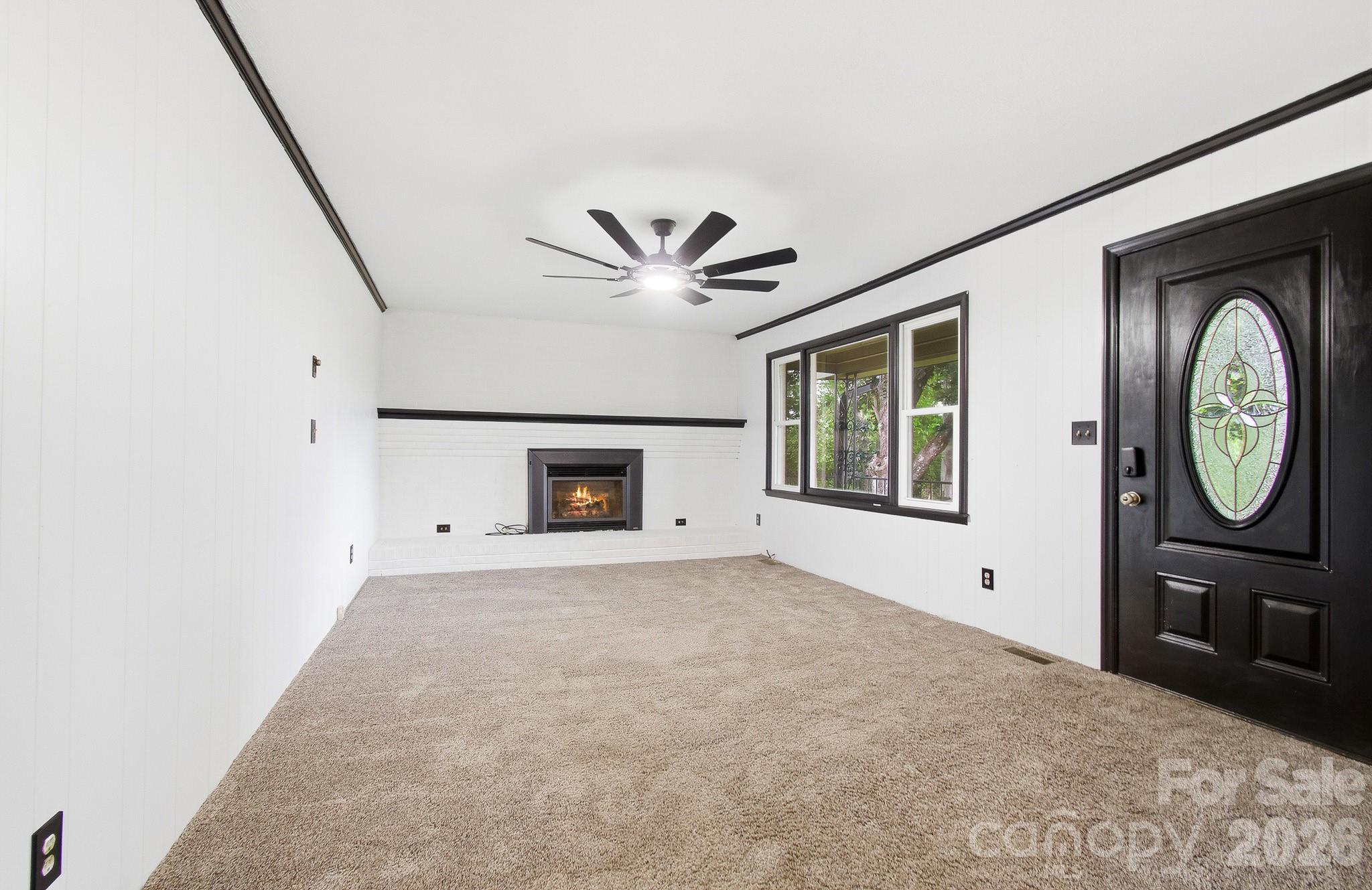 1371 Jackson Loop Road Property Photo 5
