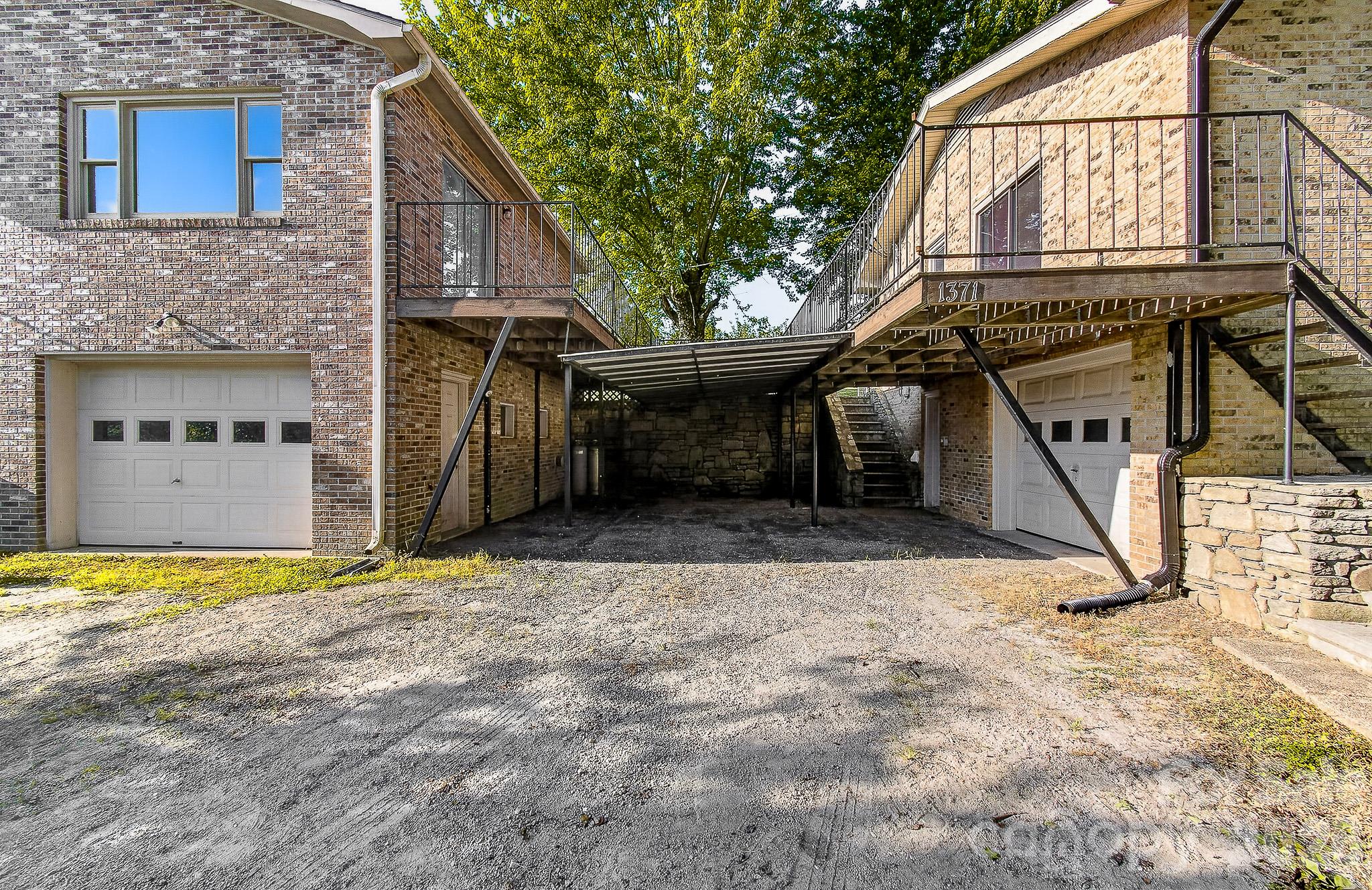 1371 Jackson Loop Road Property Photo 5