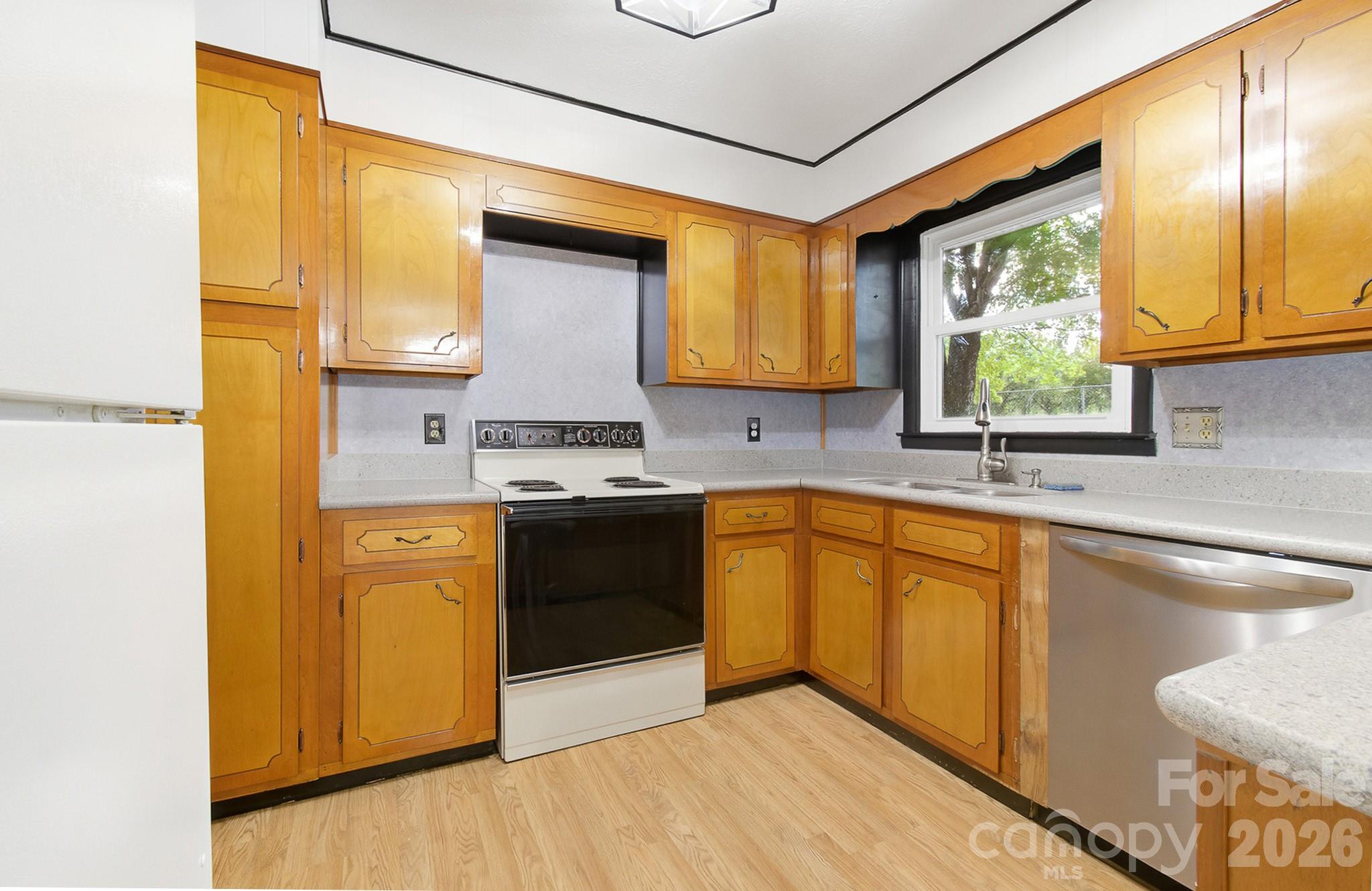 1371 Jackson Loop Road Property Photo 6