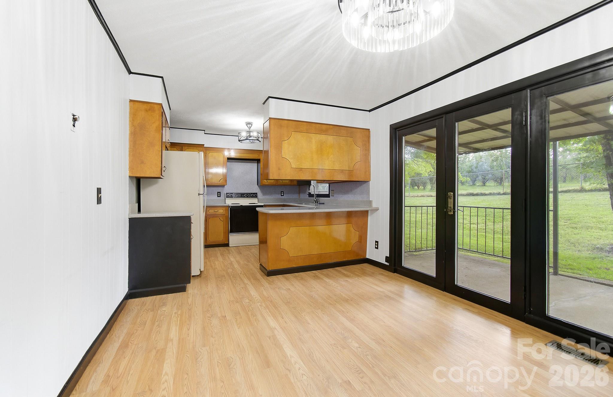 1371 Jackson Loop Road Property Photo 7