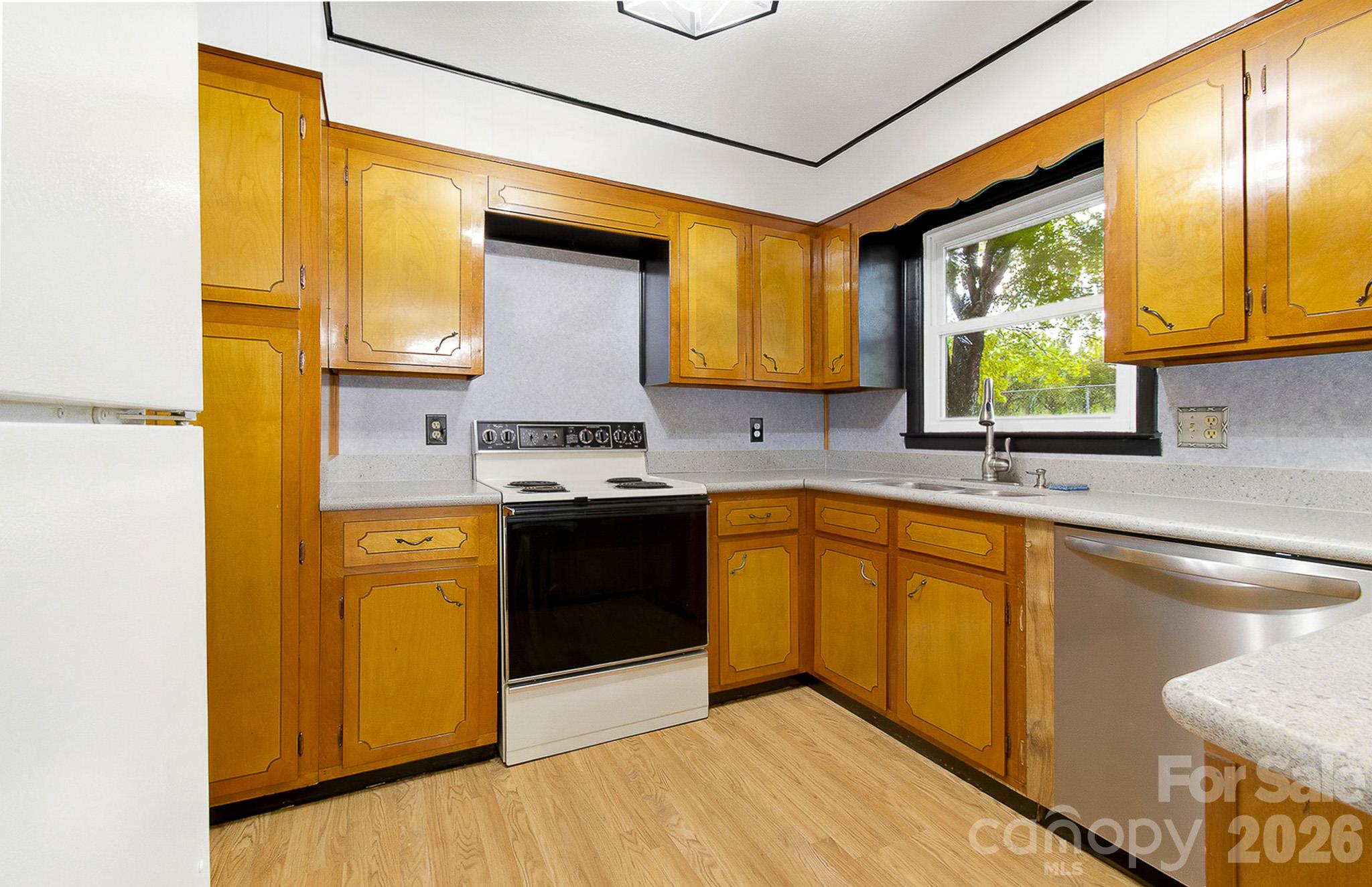 1371 Jackson Loop Road Property Photo 8