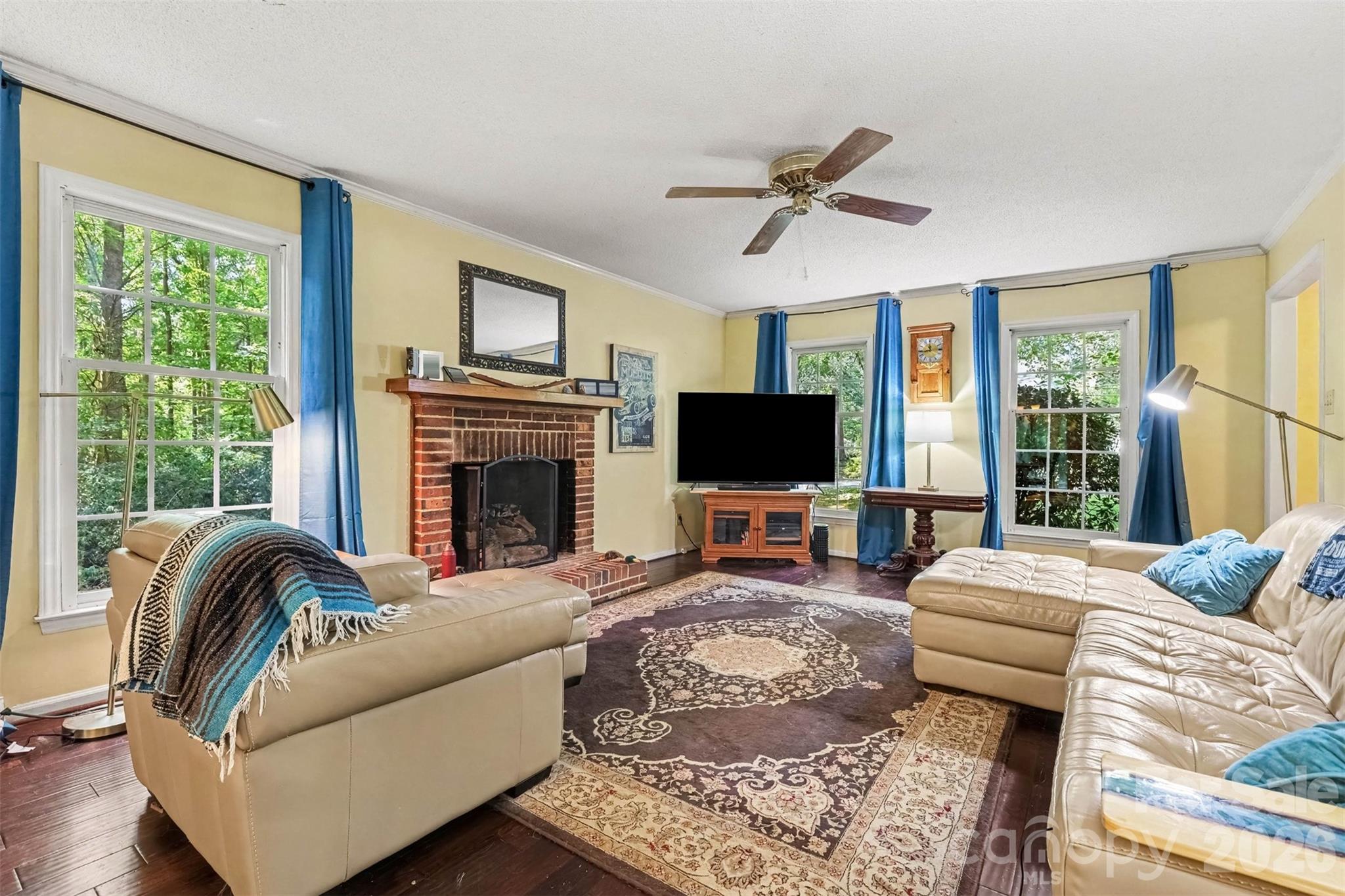 2156 Olde Creek Road Property Photo 4