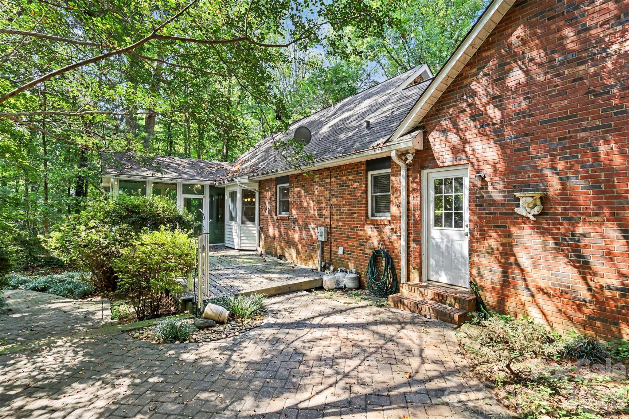 2156 Olde Creek Road Property Photo 18