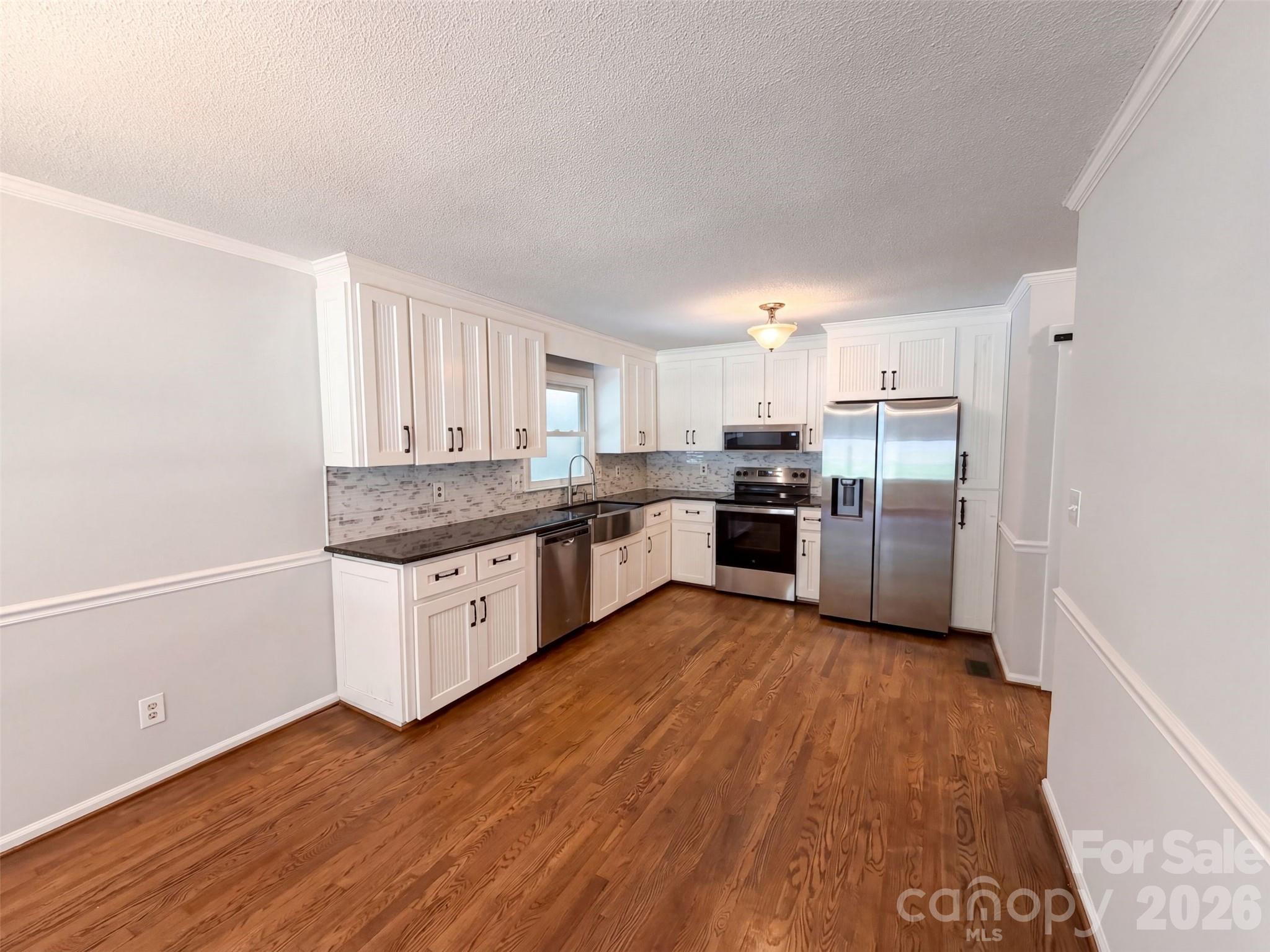 4614 Hickory Grove Road Property Photo 2