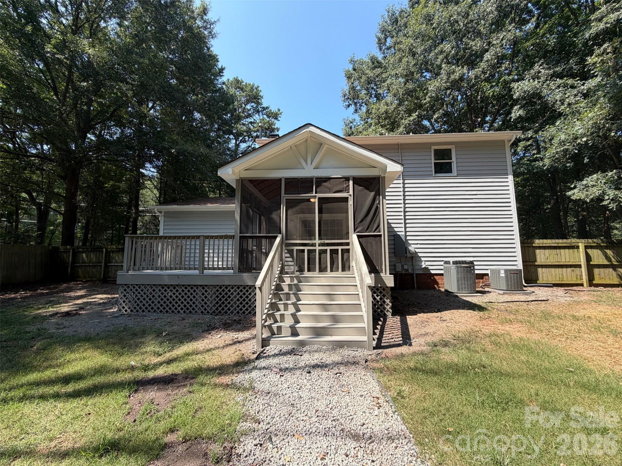 4614 Hickory Grove Road Property Photo 5