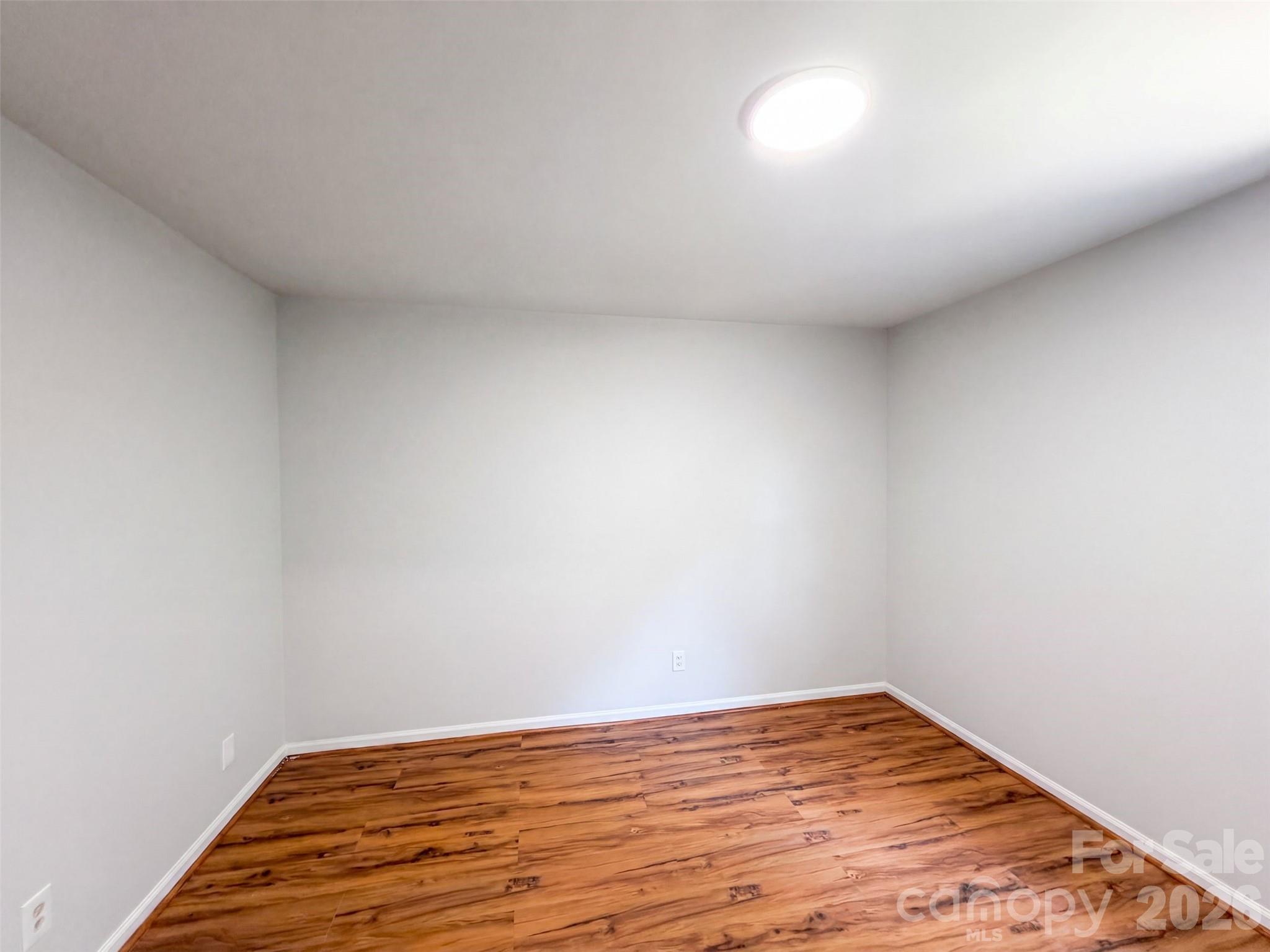 4614 Hickory Grove Road Property Photo 8