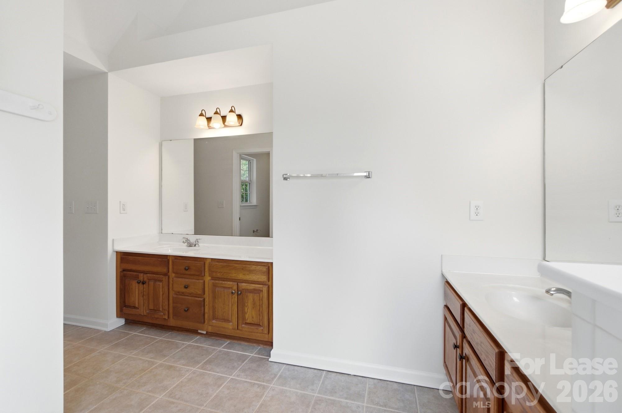 16903 Hampton Trace Road Property Photo 25