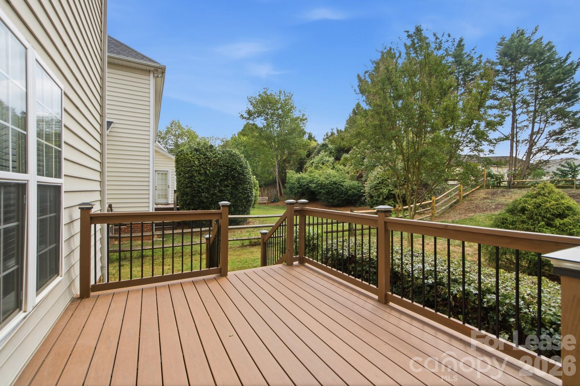 16903 Hampton Trace Road Property Photo 33