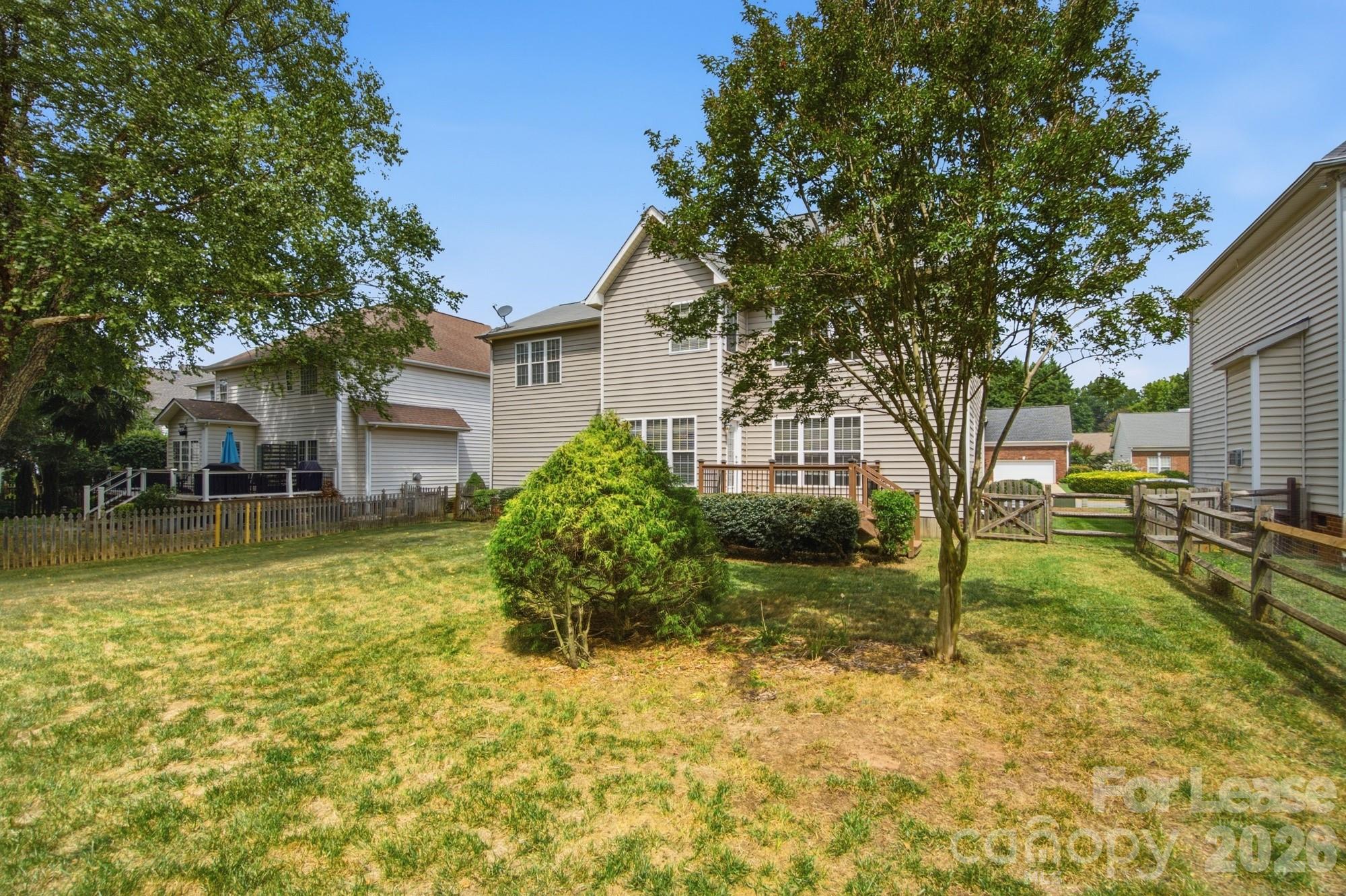 16903 Hampton Trace Road Property Photo 39
