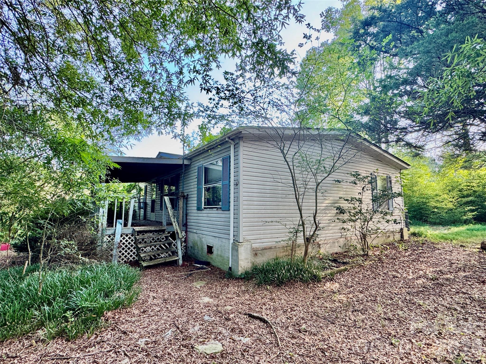 1104 Stage Coach Trail Property Photo 3